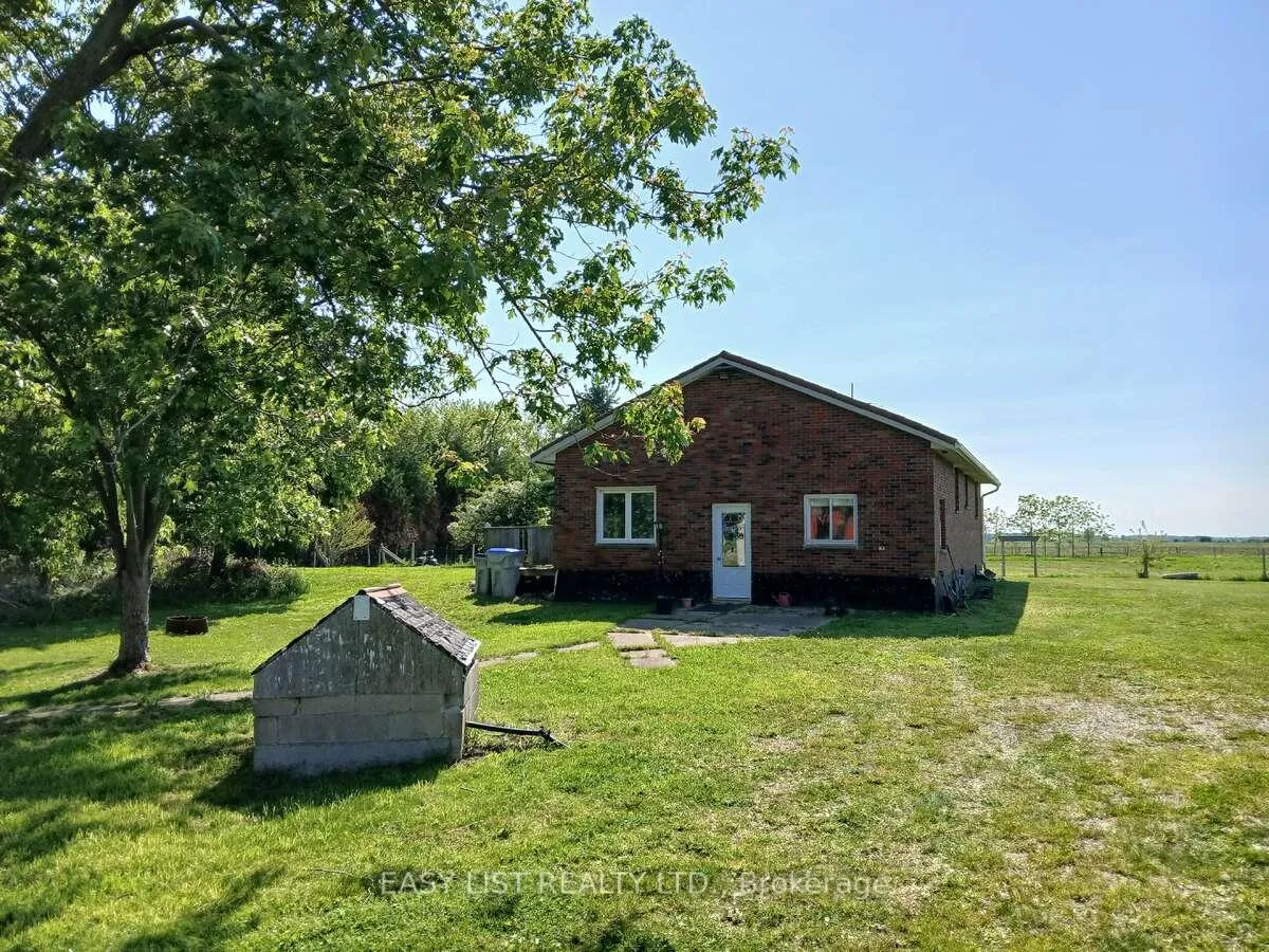 Photo 8 of 4792 Langbank Line, Dawn-Euphemia, Dawn Euphemia — HOMEH