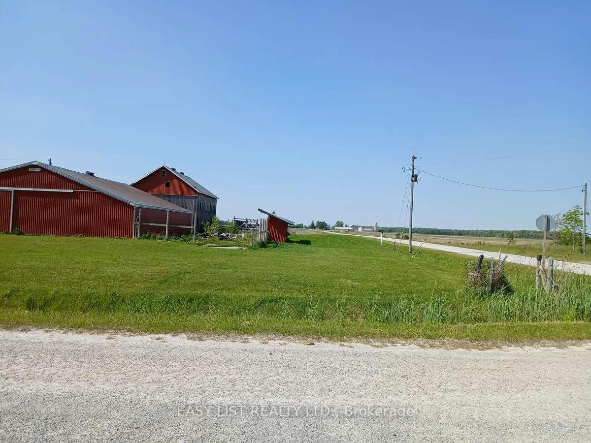 Photo 31 of 4792 Langbank Line, Dawn-Euphemia, Dawn Euphemia — HOMEH