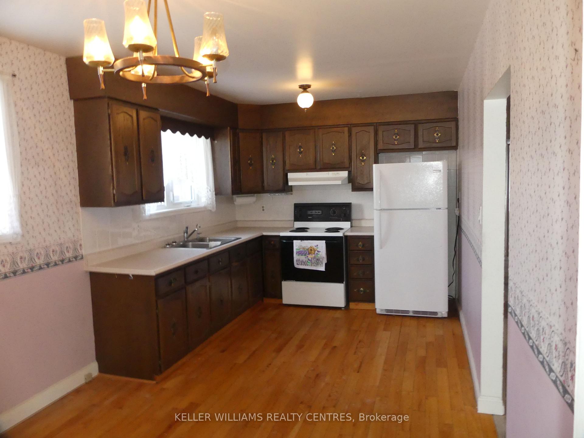 Photo 13 of 21 Child Drive, Aurora, Aurora Highlands — HOMEH