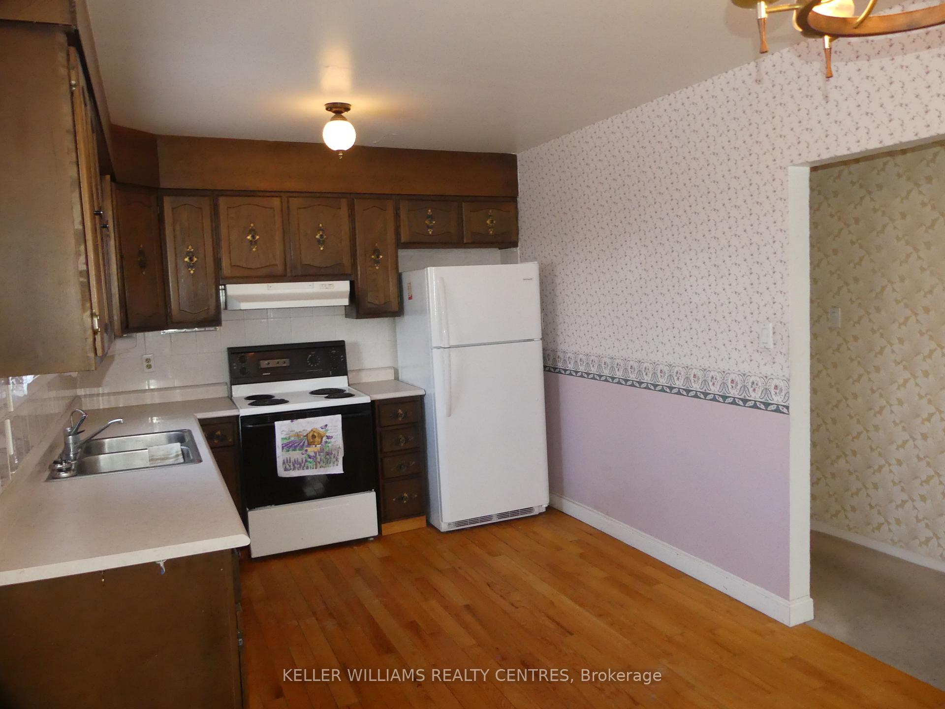 Photo 15 of 21 Child Drive, Aurora, Aurora Highlands — HOMEH