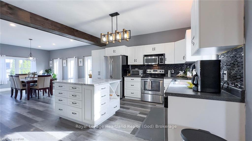 Photo 10 of 41581 Summerhill Road, Central Huron, Hullett — HOMEH