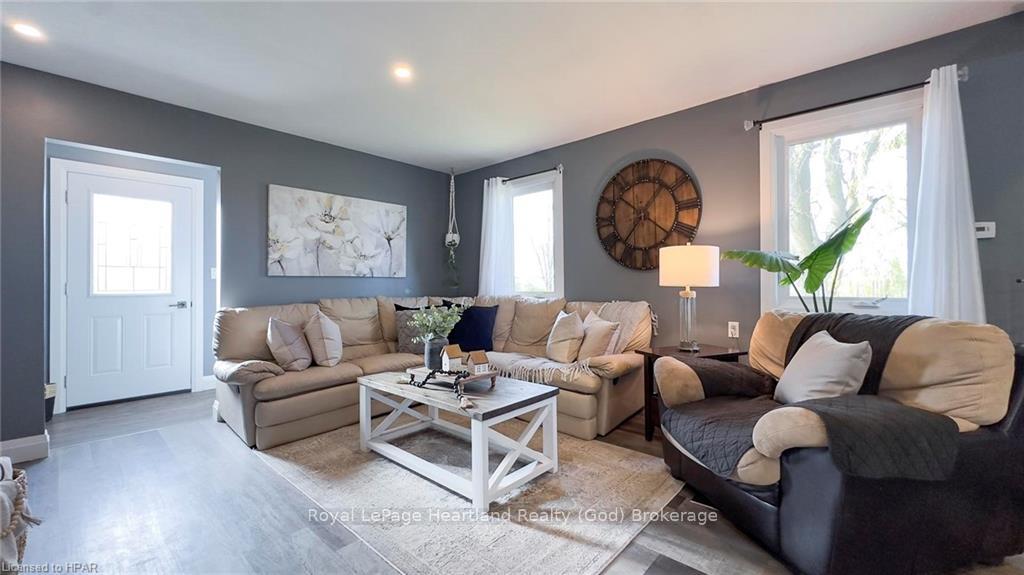Photo 12 of 41581 Summerhill Road, Central Huron, Hullett — HOMEH