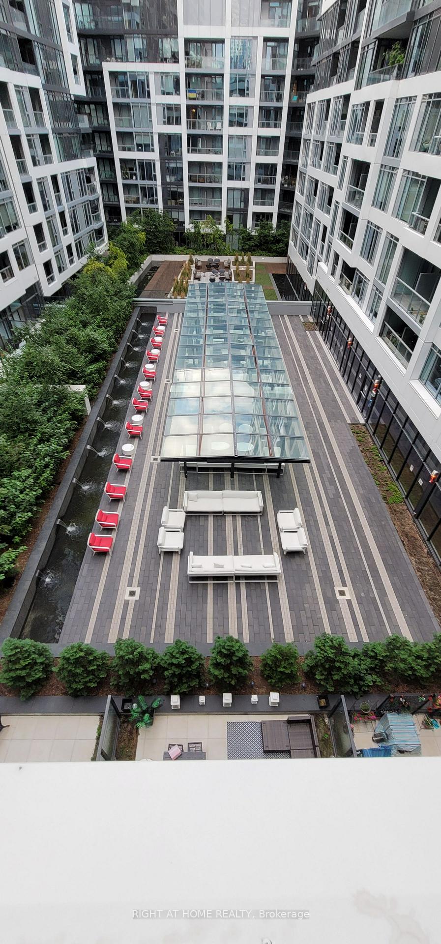 Photo 2 of Unit 614, 576 Front Street W, Toronto, Waterfront Communities — HOMEH