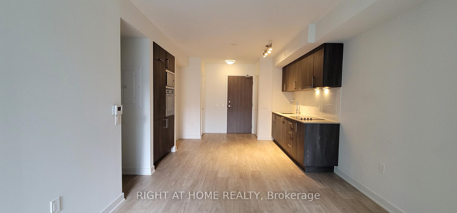 Photo 5 of Unit 614, 576 Front Street W, Toronto, Waterfront Communities — HOMEH