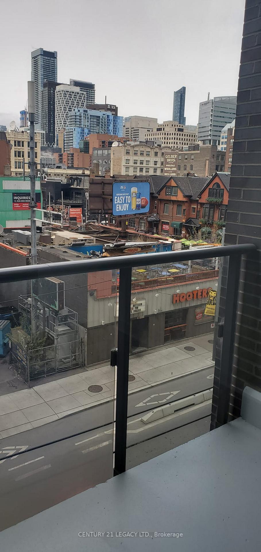 Photo 4 of Unit 401, 295 Adelaide Street W, Toronto, Waterfront Communities — HOMEH