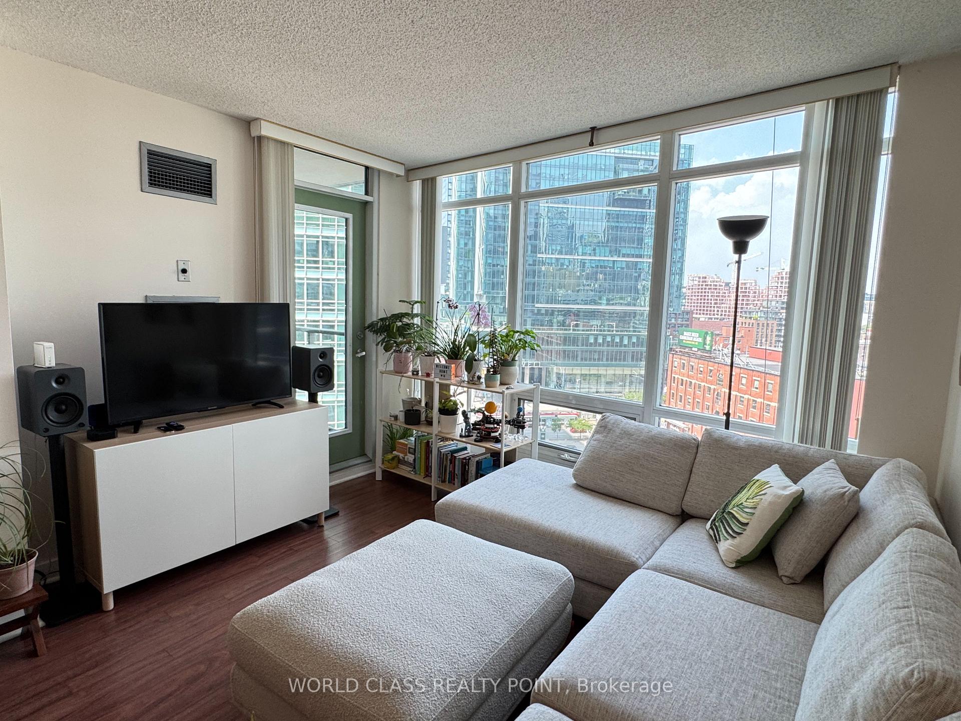 Photo 9 of Unit 1612, 373 Front Street W, Toronto, Waterfront Communities — HOMEH