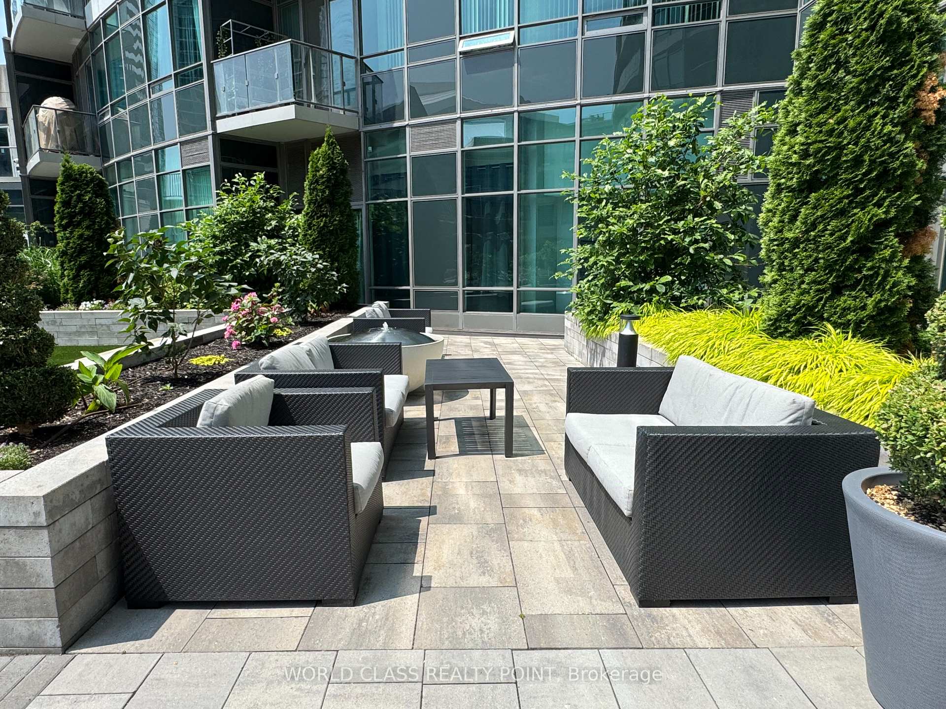 Photo 19 of Unit 1612, 373 Front Street W, Toronto, Waterfront Communities — HOMEH