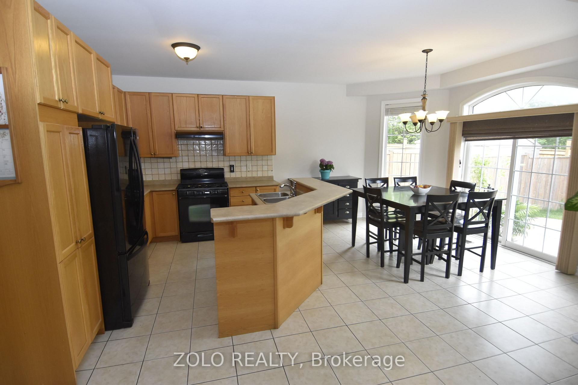 Photo 19 of 22 Showboat Crescent, Brampton, Madoc — HOMEH