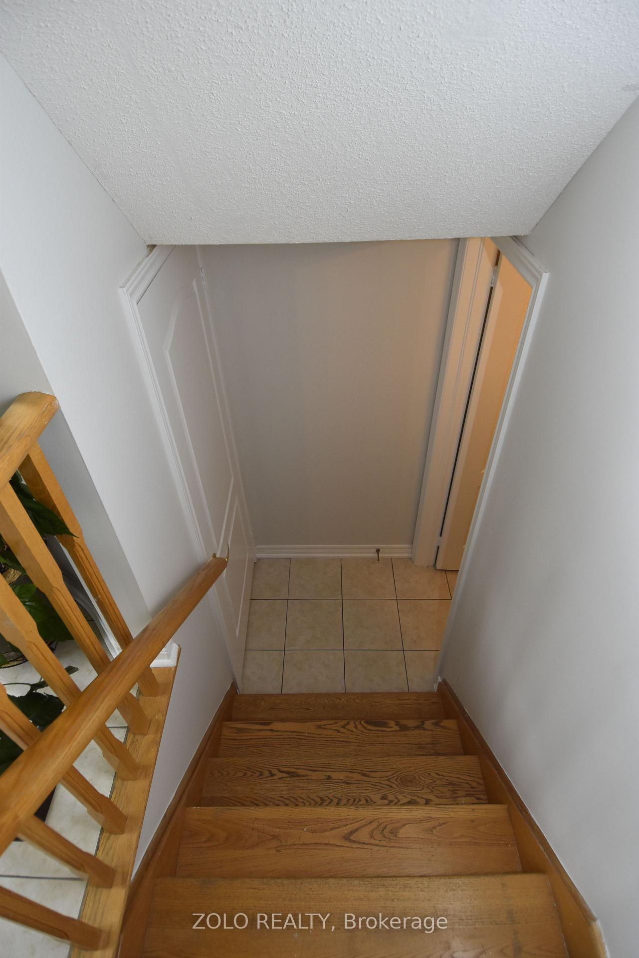 Photo 24 of 22 Showboat Crescent, Brampton, Madoc — HOMEH