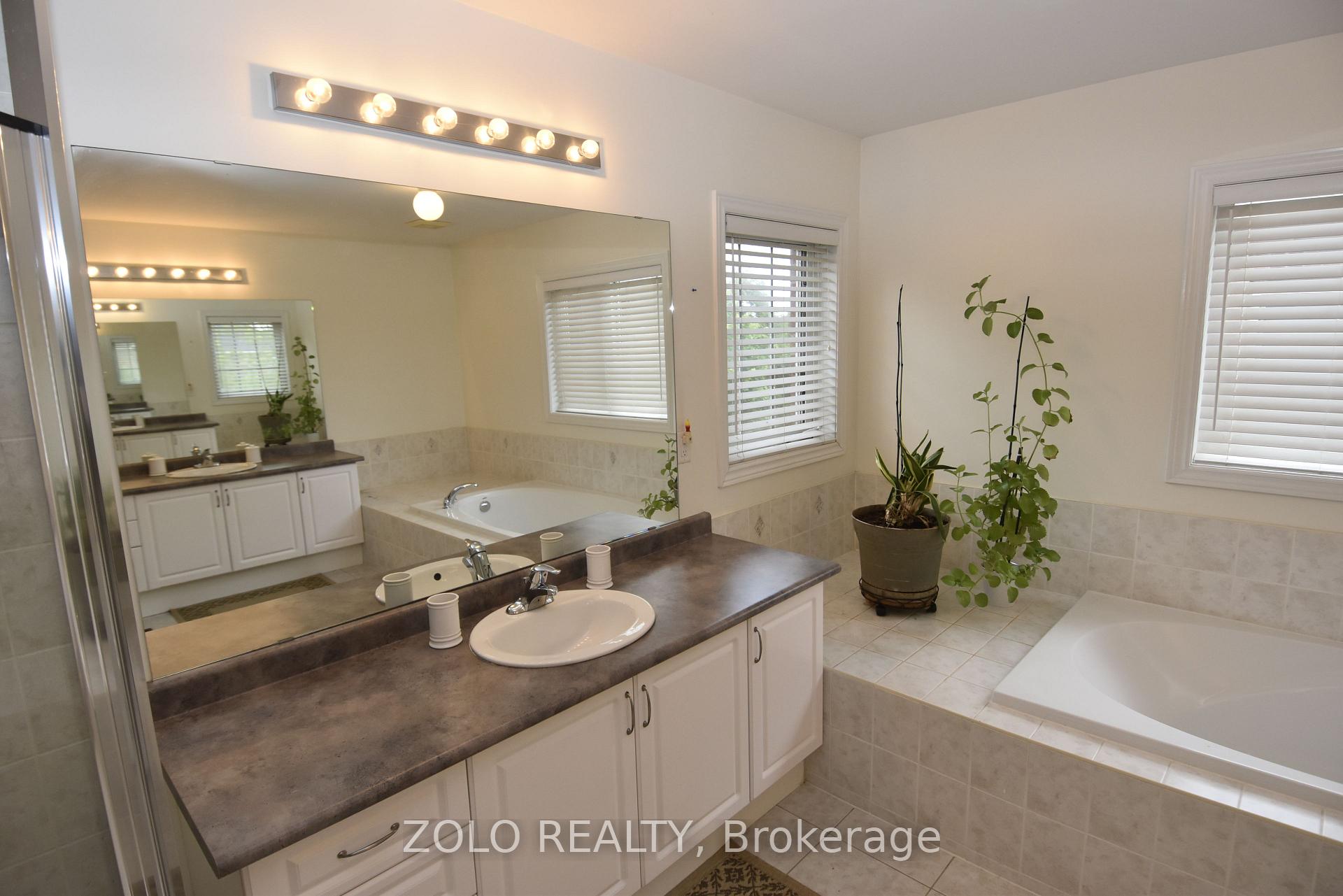 Photo 36 of 22 Showboat Crescent, Brampton, Madoc — HOMEH