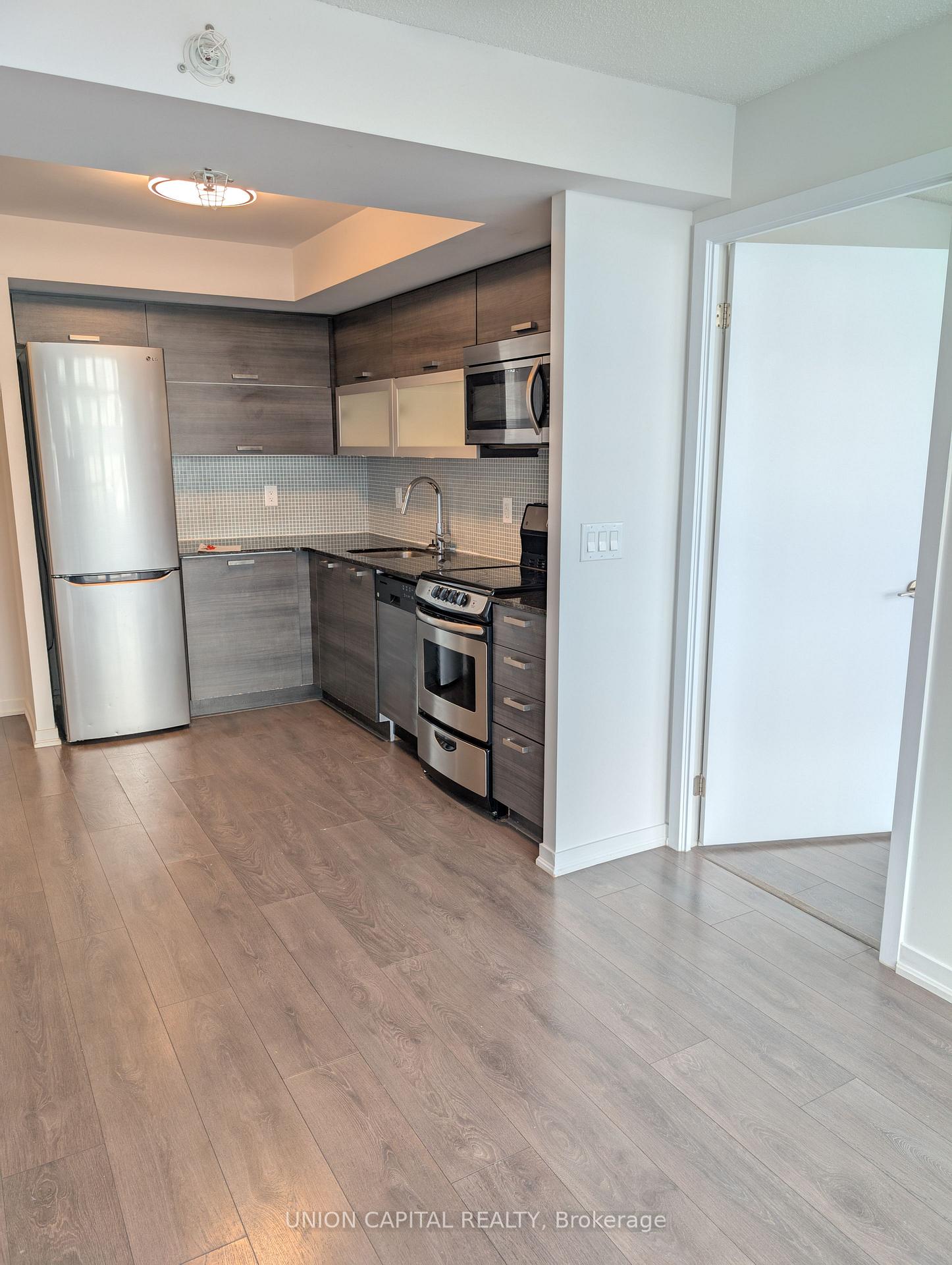 Photo 3 of Unit 1906E, 36 Lisgar Street, Toronto, Little Portugal — HOMEH