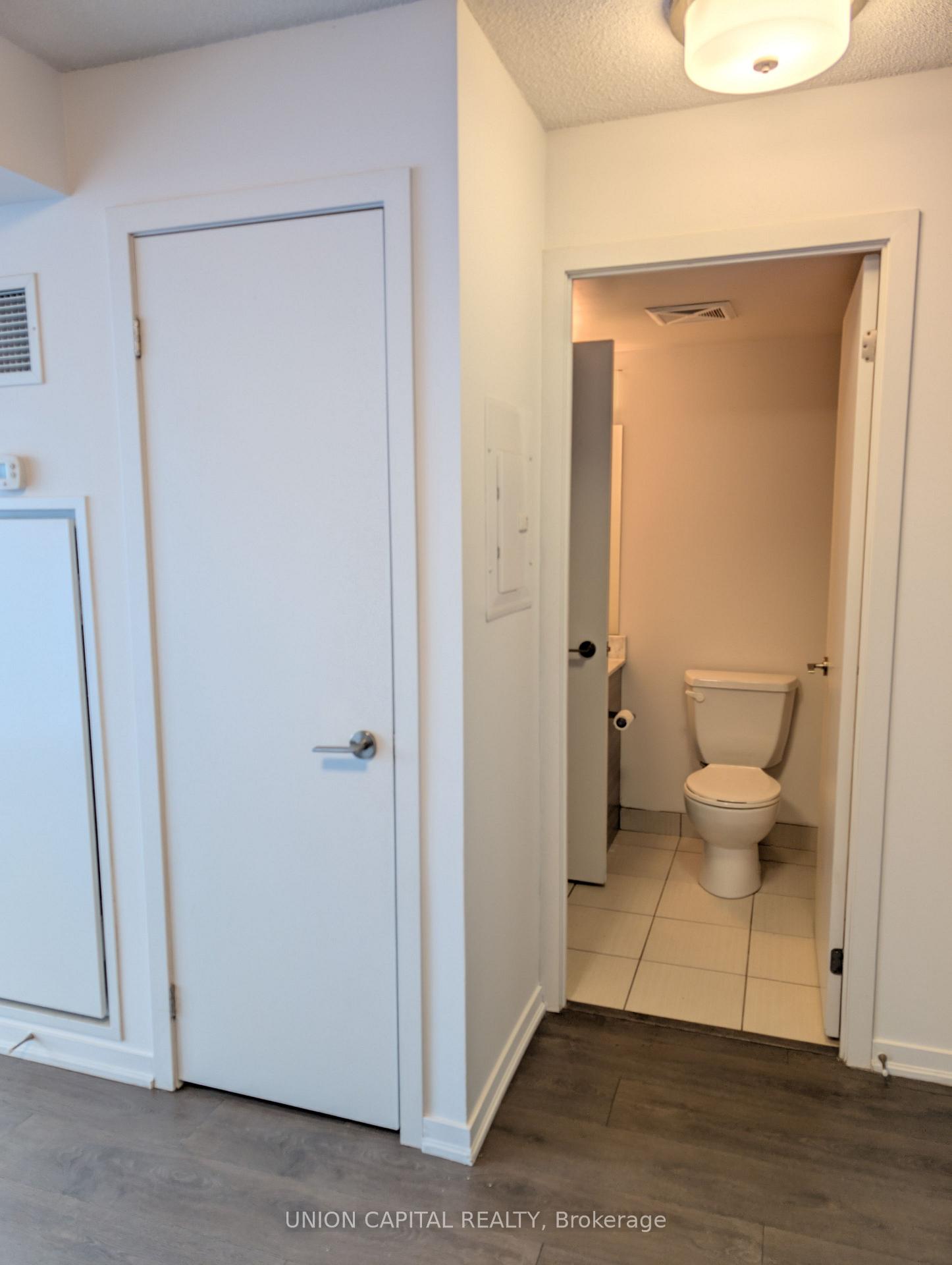 Photo 6 of Unit 1906E, 36 Lisgar Street, Toronto, Little Portugal — HOMEH
