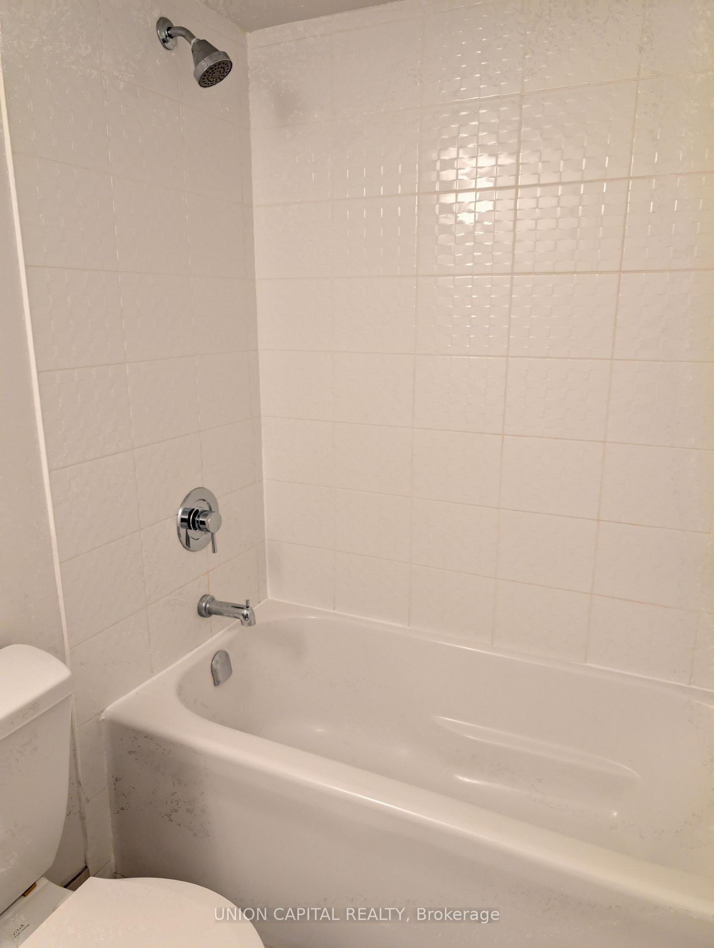 Photo 8 of Unit 1906E, 36 Lisgar Street, Toronto, Little Portugal — HOMEH