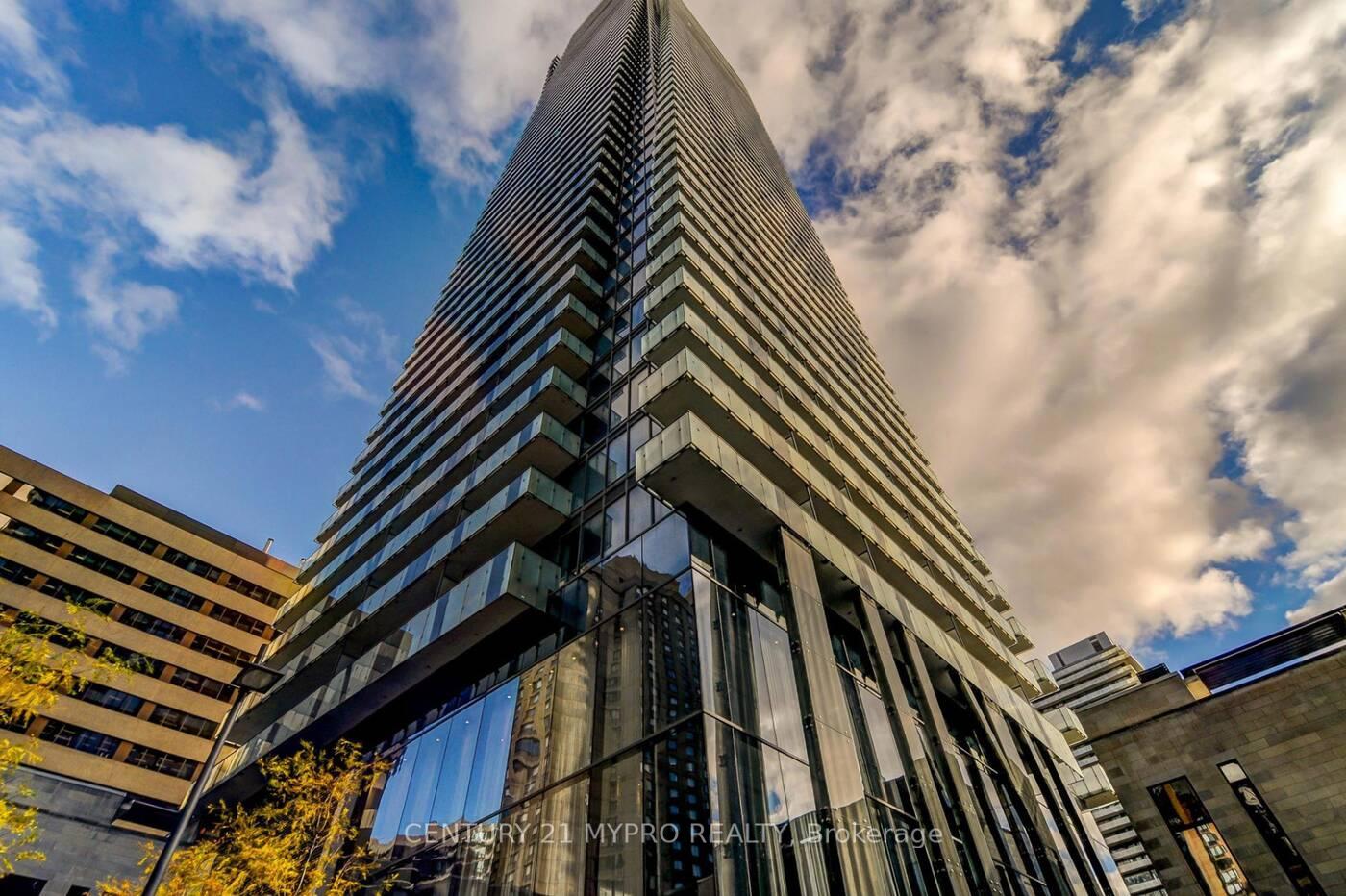 Front of Unit 3004, 1080 Bay Street