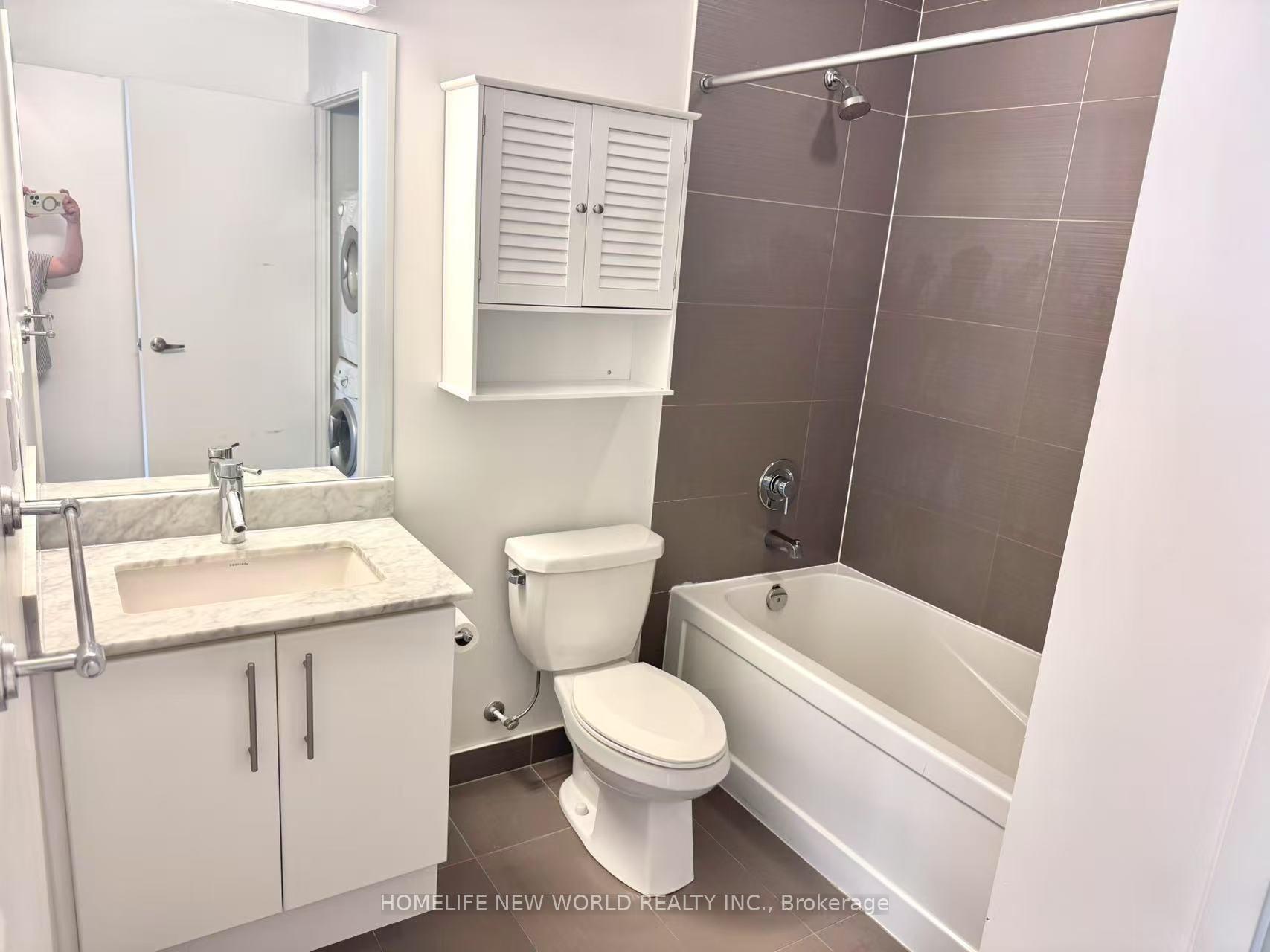 Photo 7 of Unit Ph05, 58 Orchard View Boulevard, Toronto, Yonge-Eglinton — HOMEH