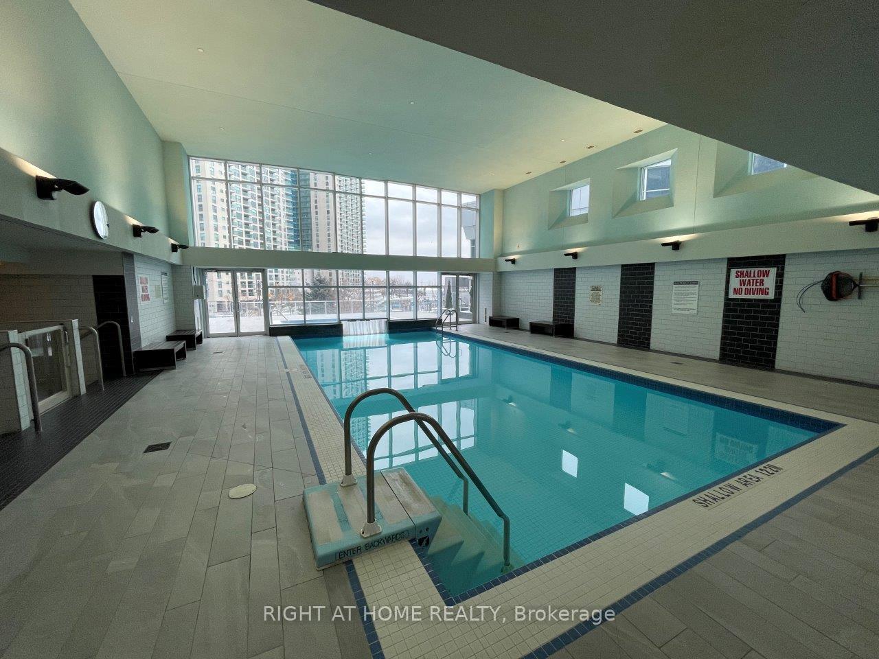 Photo 19 of Unit 2113, 208 Queens Quay W, Toronto, Waterfront Communities — HOMEH