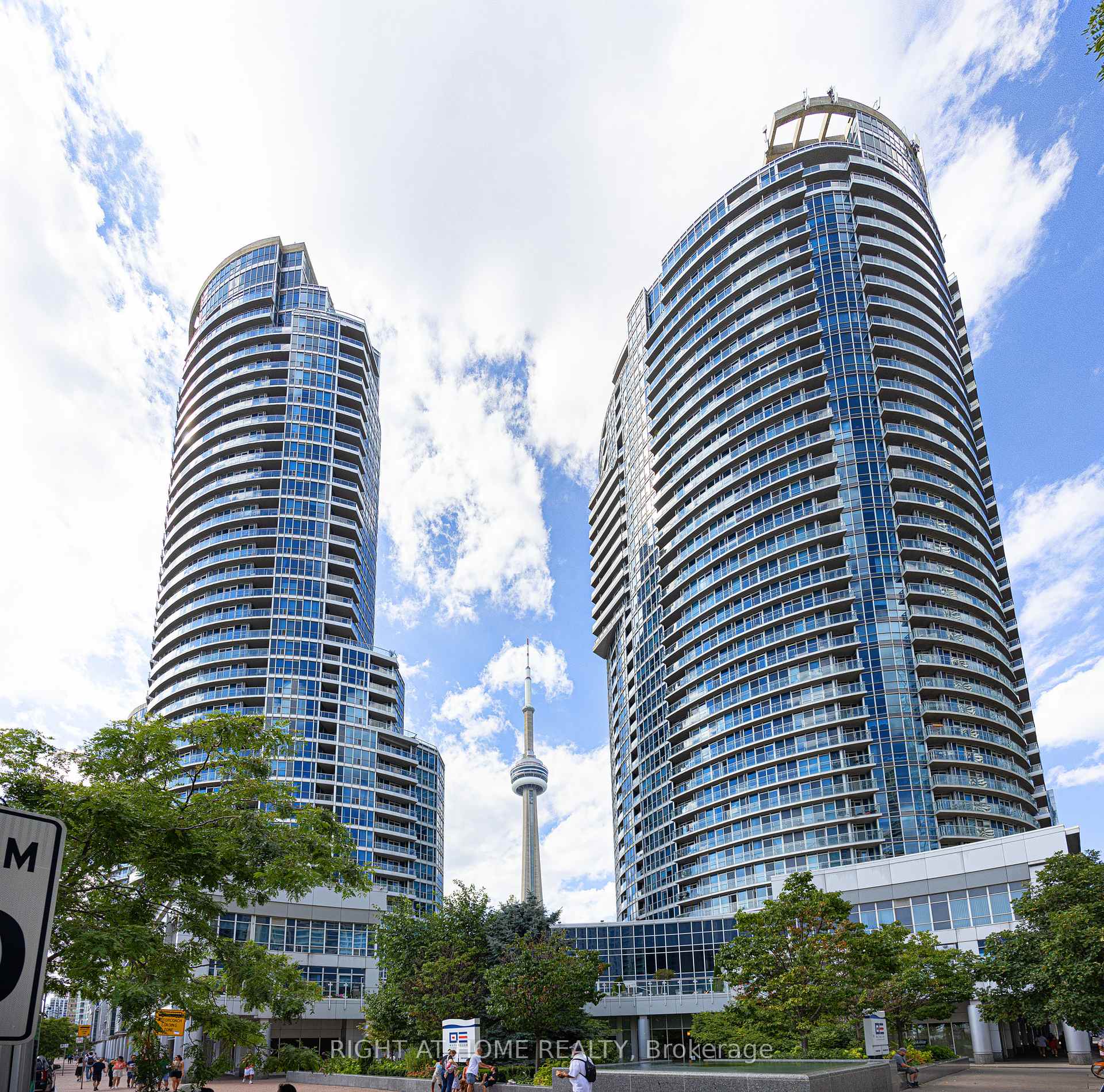 Photo 25 of Unit 2113, 208 Queens Quay W, Toronto, Waterfront Communities — HOMEH