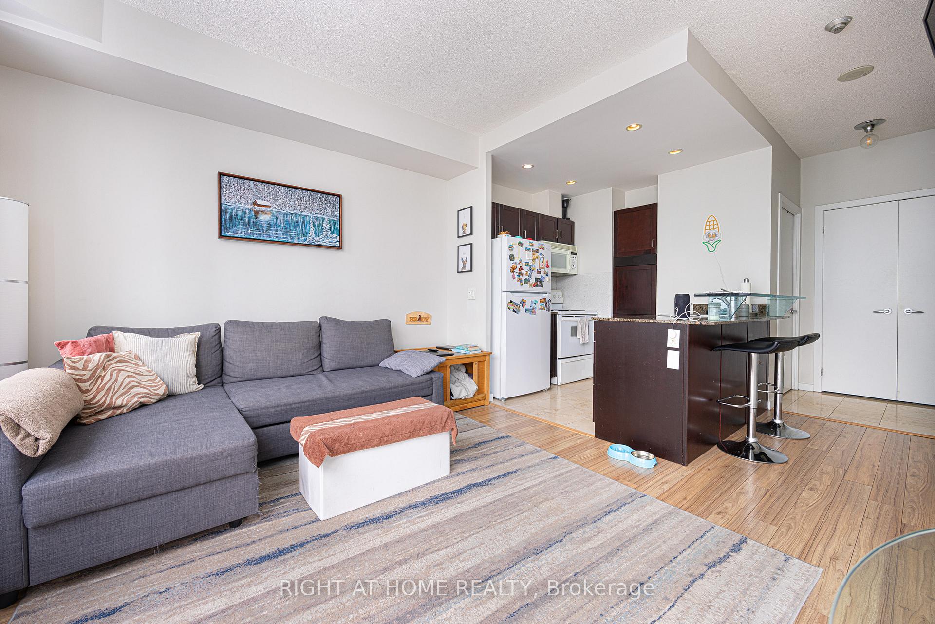 Photo 31 of Unit 2113, 208 Queens Quay W, Toronto, Waterfront Communities — HOMEH