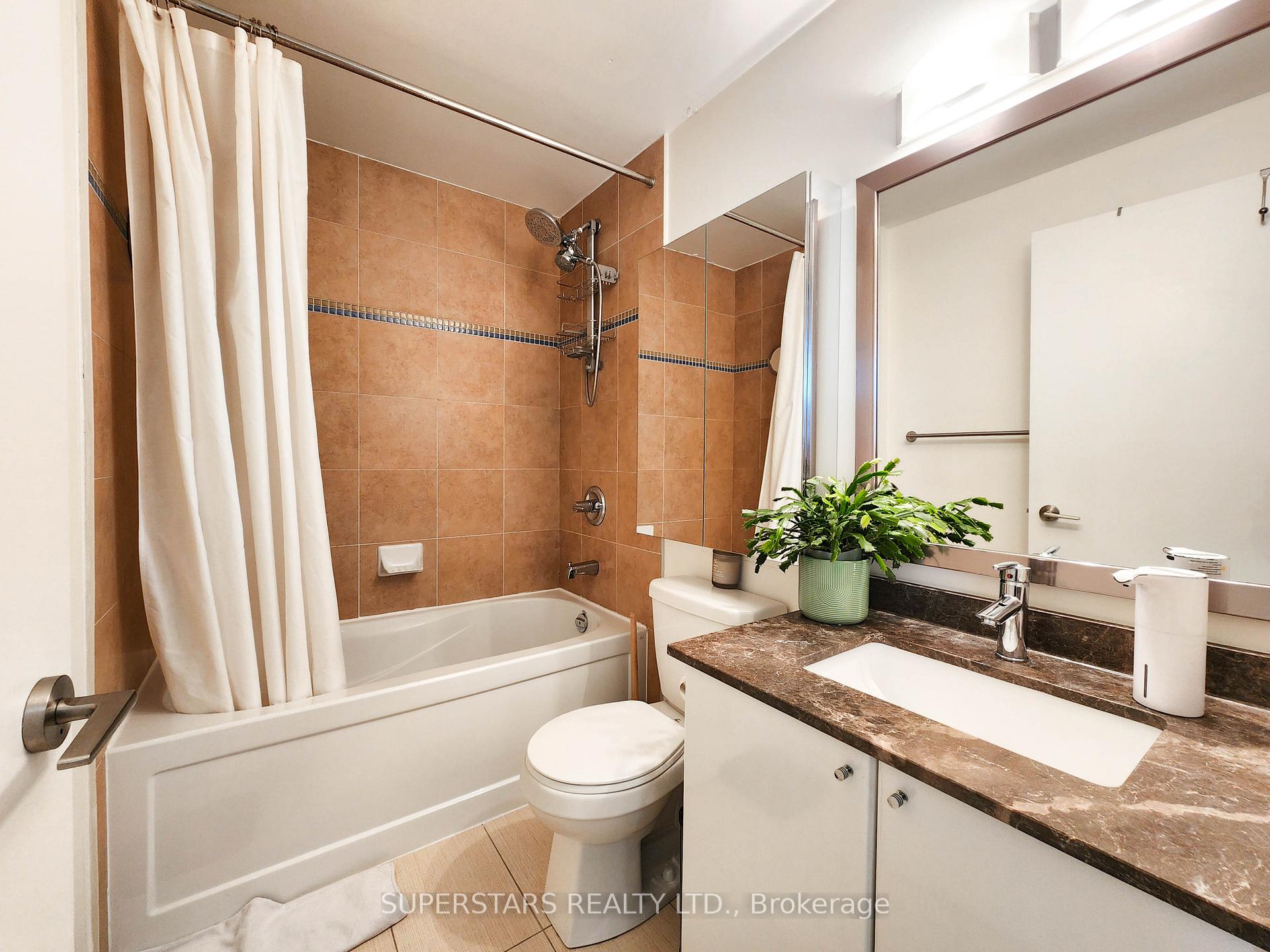 Photo 15 of Unit 4711, 33 Bay Street, Toronto, Waterfront Communities — HOMEH