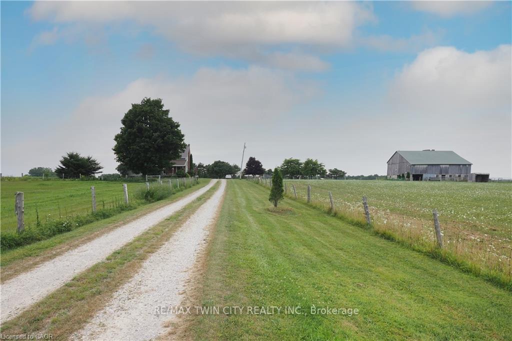 Photo 3 of 86481 Clyde Line, R.R.#2, Morris Turnberry, Morris — HOMEH