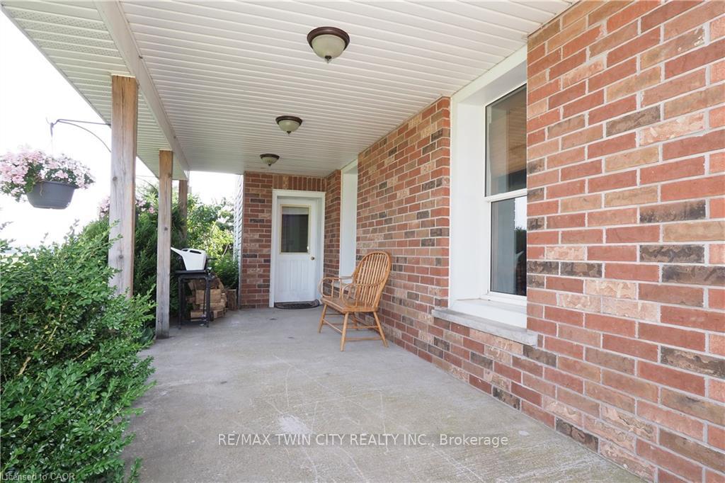 Photo 7 of 86481 Clyde Line, R.R.#2, Morris Turnberry, Morris — HOMEH