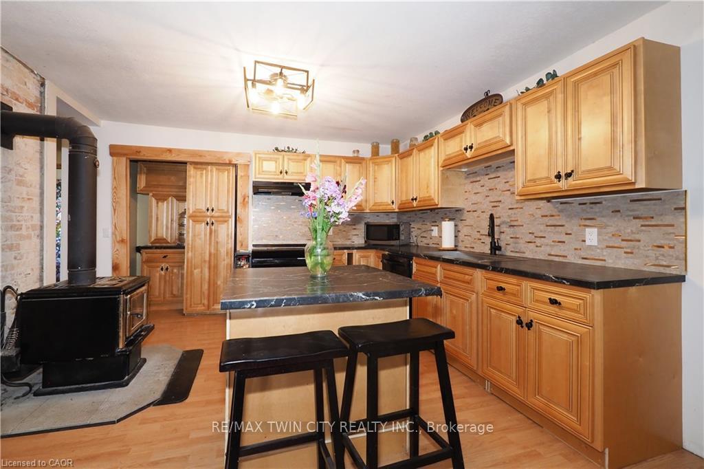 Photo 16 of 86481 Clyde Line, R.R.#2, Morris Turnberry, Morris — HOMEH