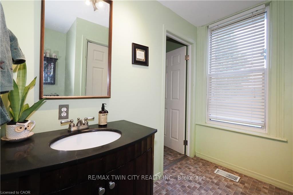 Photo 18 of 86481 Clyde Line, R.R.#2, Morris Turnberry, Morris — HOMEH