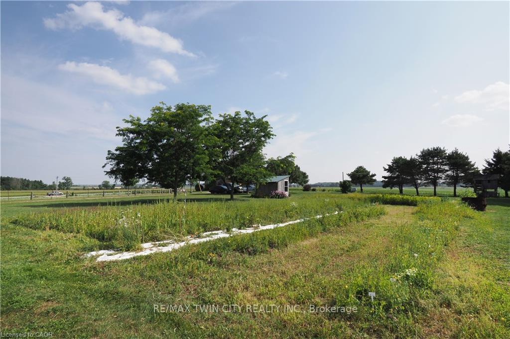 Photo 44 of 86481 Clyde Line, R.R.#2, Morris Turnberry, Morris — HOMEH