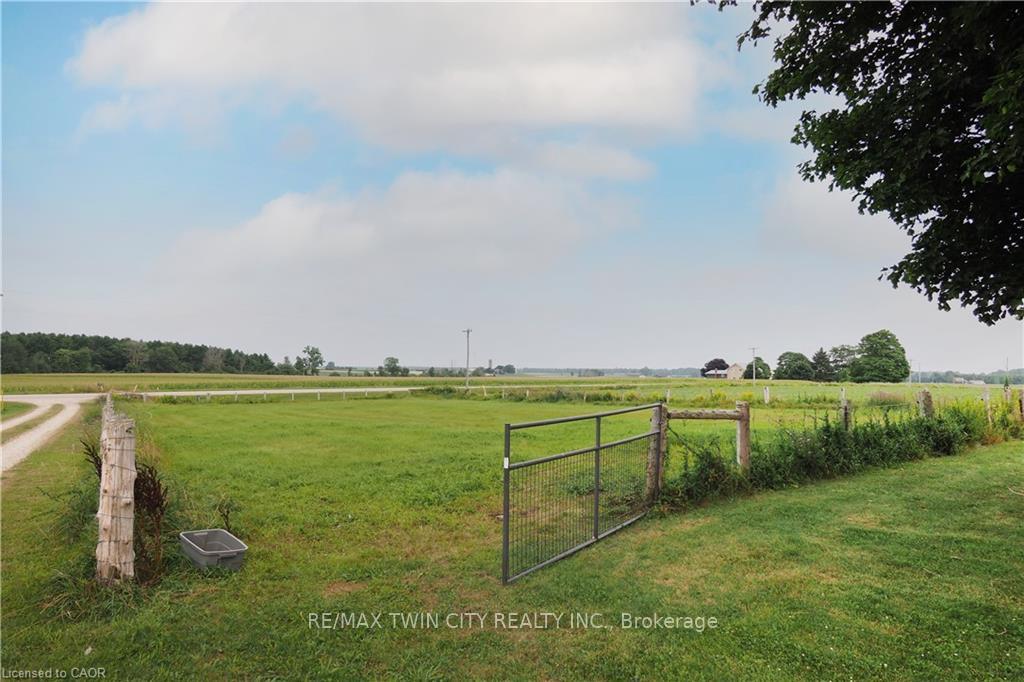 Photo 48 of 86481 Clyde Line, R.R.#2, Morris Turnberry, Morris — HOMEH