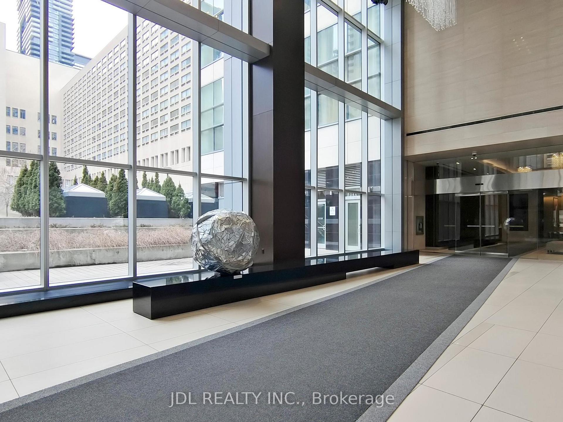 Photo 4 of Unit 5104, 386 Yonge Street, Toronto, Bay Street Corridor — HOMEH