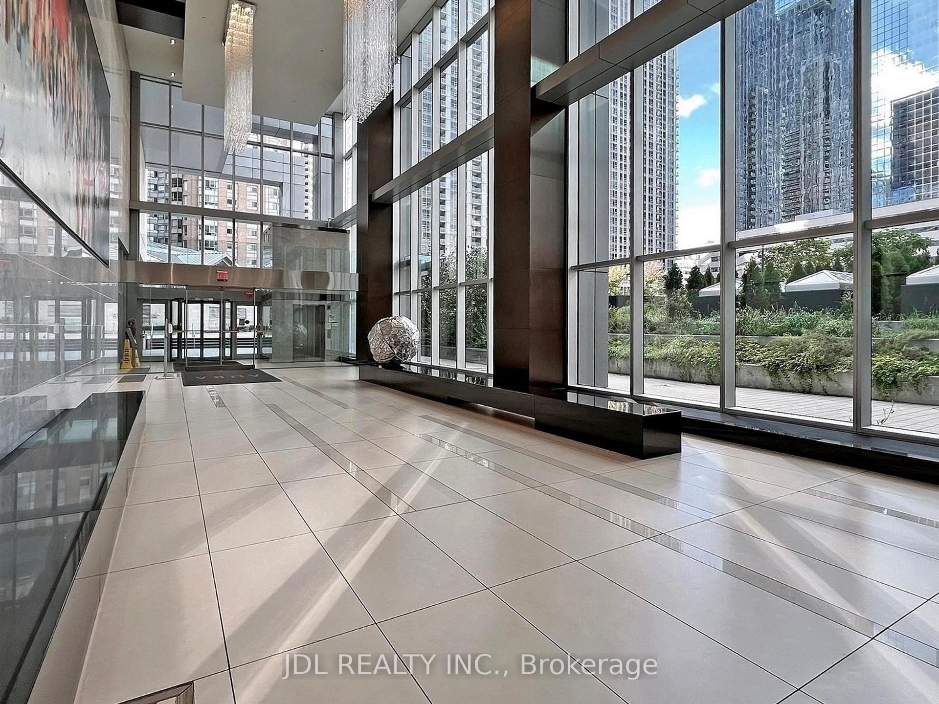 Photo 6 of Unit 5104, 386 Yonge Street, Toronto, Bay Street Corridor — HOMEH