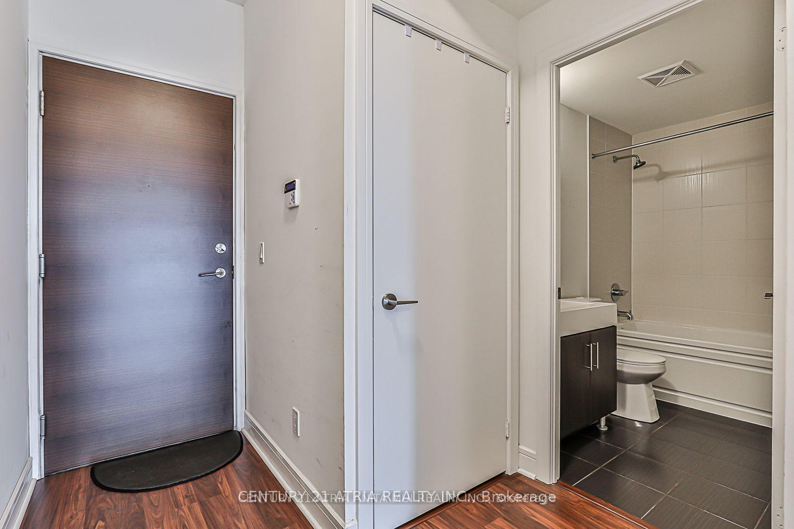 Photo 6 of Unit 723, 35 Brian Peck Crescent, Toronto, Thorncliffe Park — HOMEH