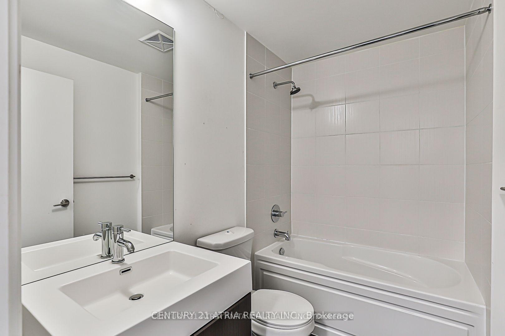 Photo 19 of Unit 723, 35 Brian Peck Crescent, Toronto, Thorncliffe Park — HOMEH
