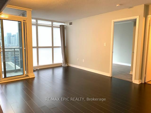 Photo 5 of Unit 1610, 10 Capreol Court, Toronto, Waterfront Communities — HOMEH