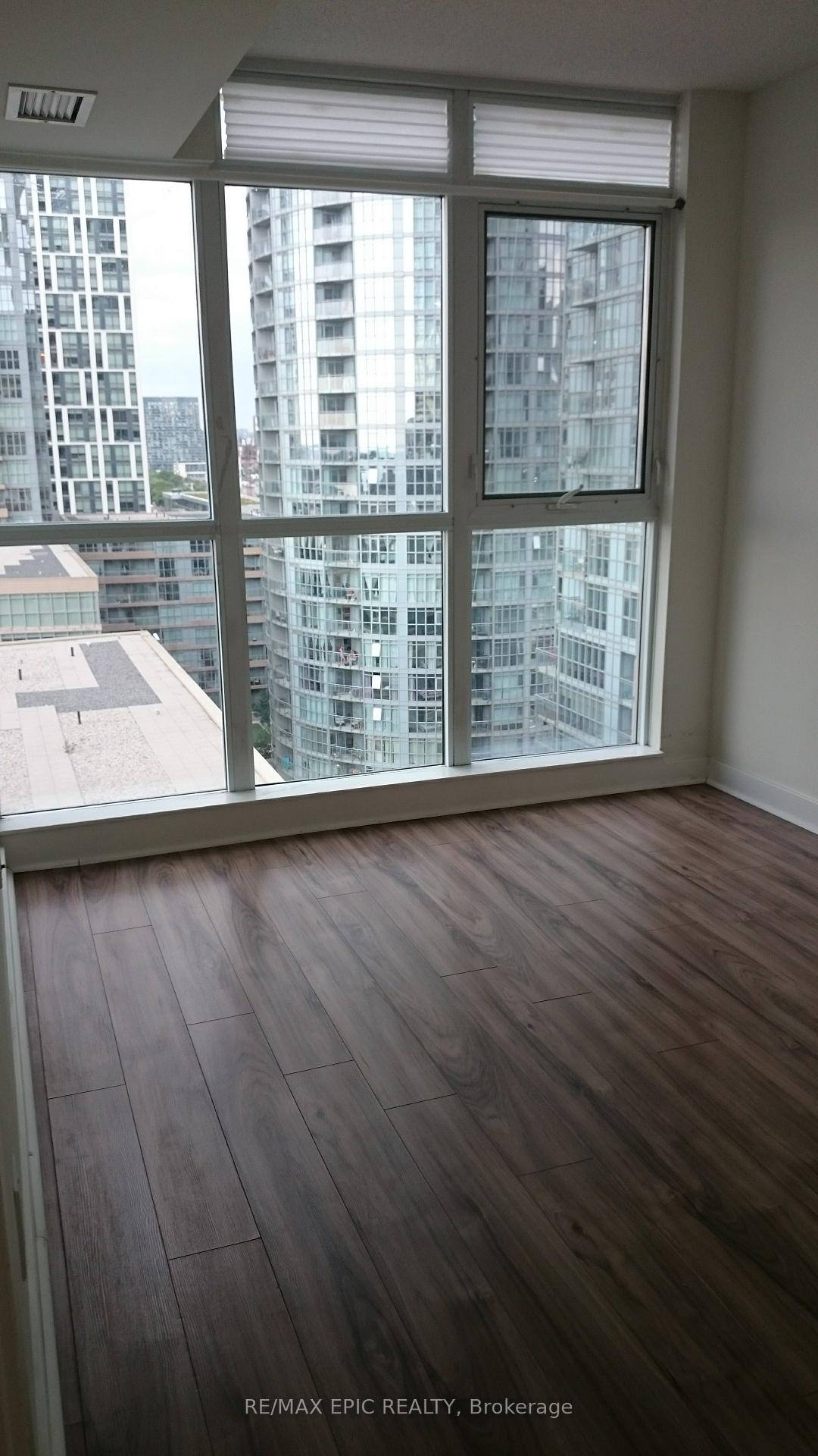 Photo 6 of Unit 1610, 10 Capreol Court, Toronto, Waterfront Communities — HOMEH