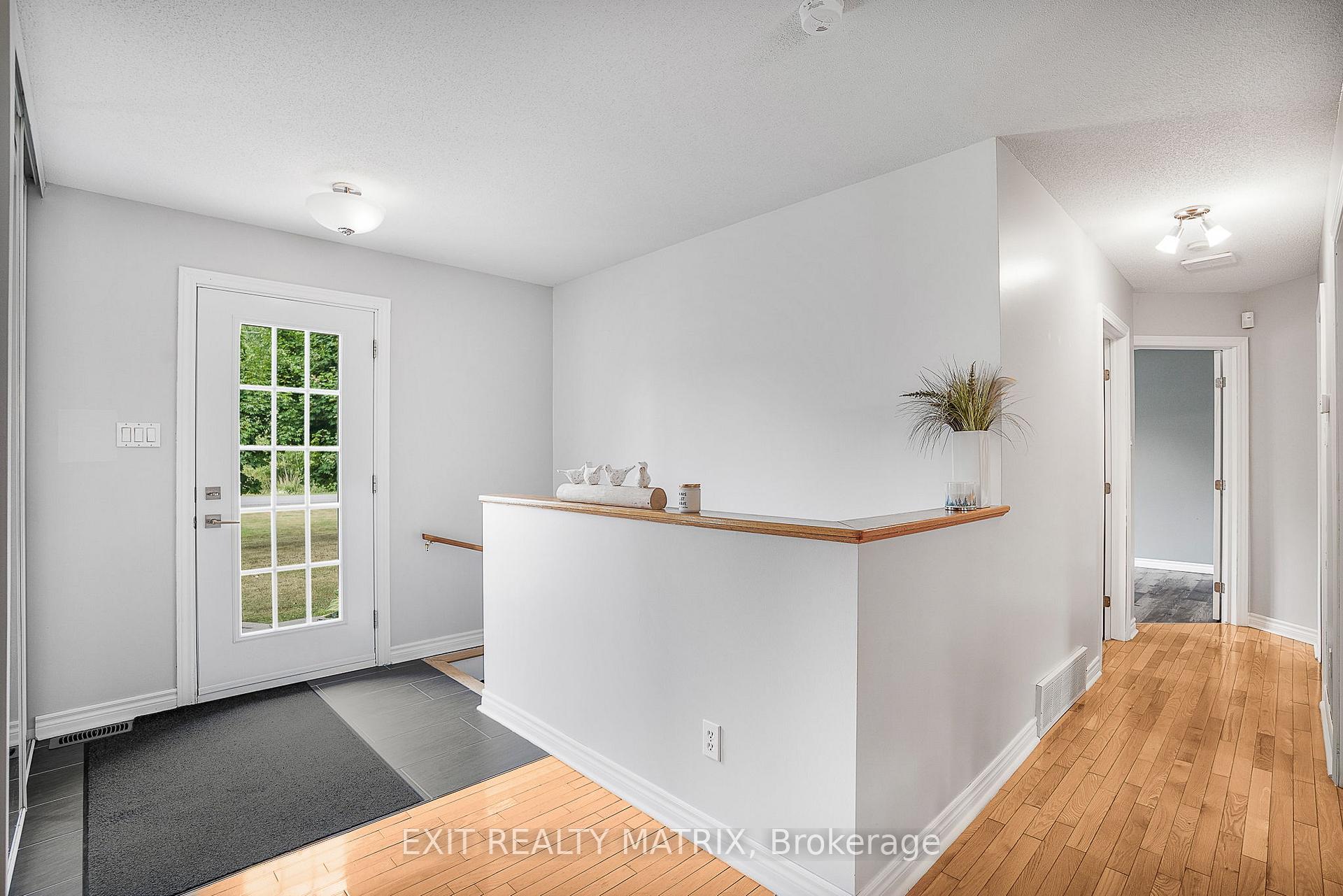 Photo 5 of 534 De La Bergerie Road, Champlain, L'Orignal — HOMEH