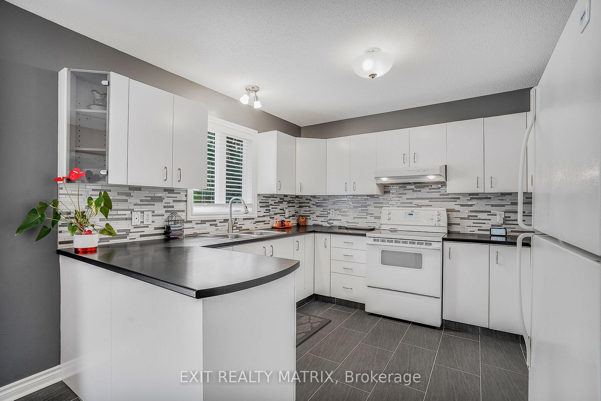 Photo 11 of 534 De La Bergerie Road, Champlain, L'Orignal — HOMEH