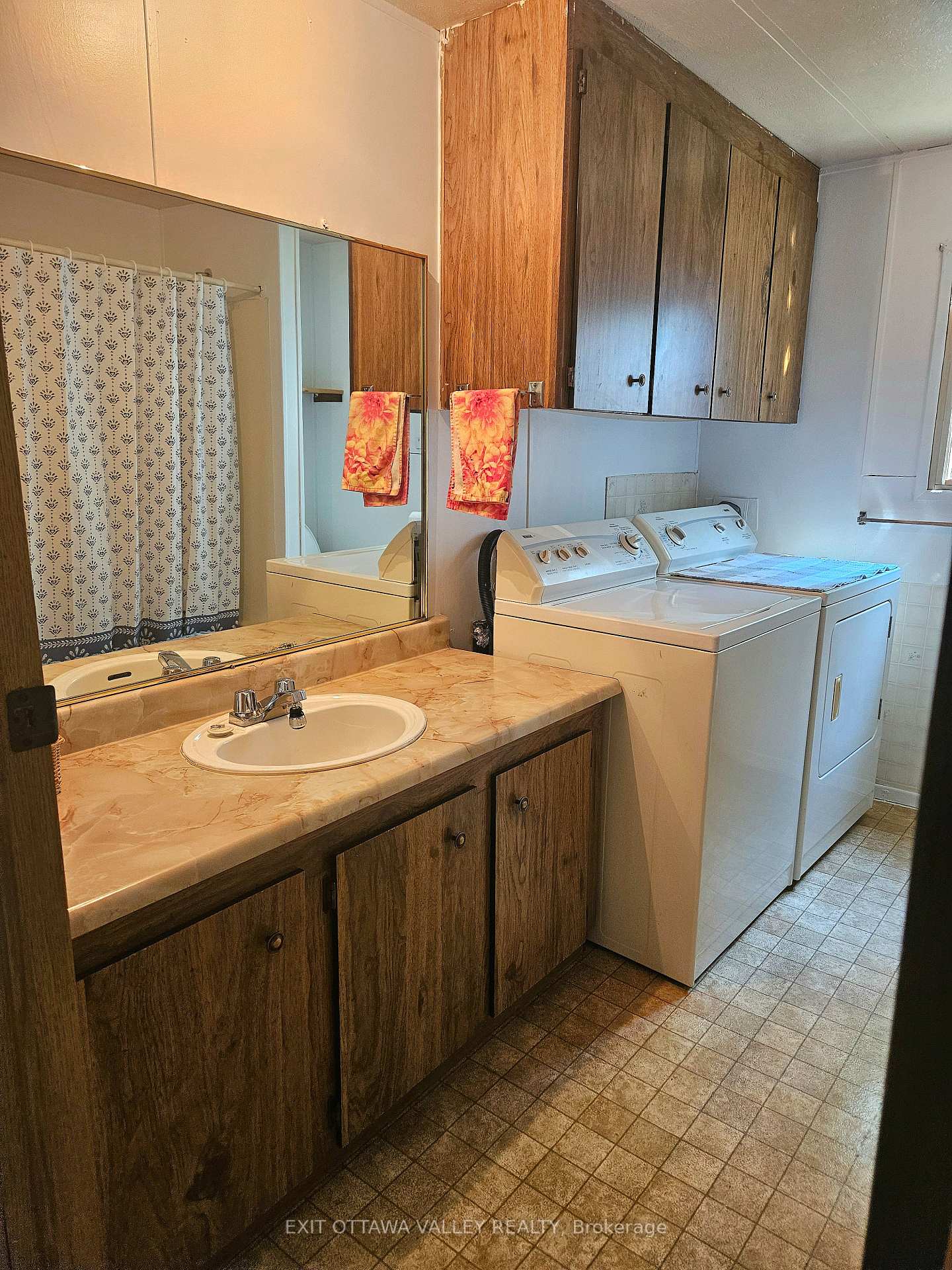 Photo 9 of 40496 17 Highway, Head, Clara and Maria, Head Twp — HOMEH
