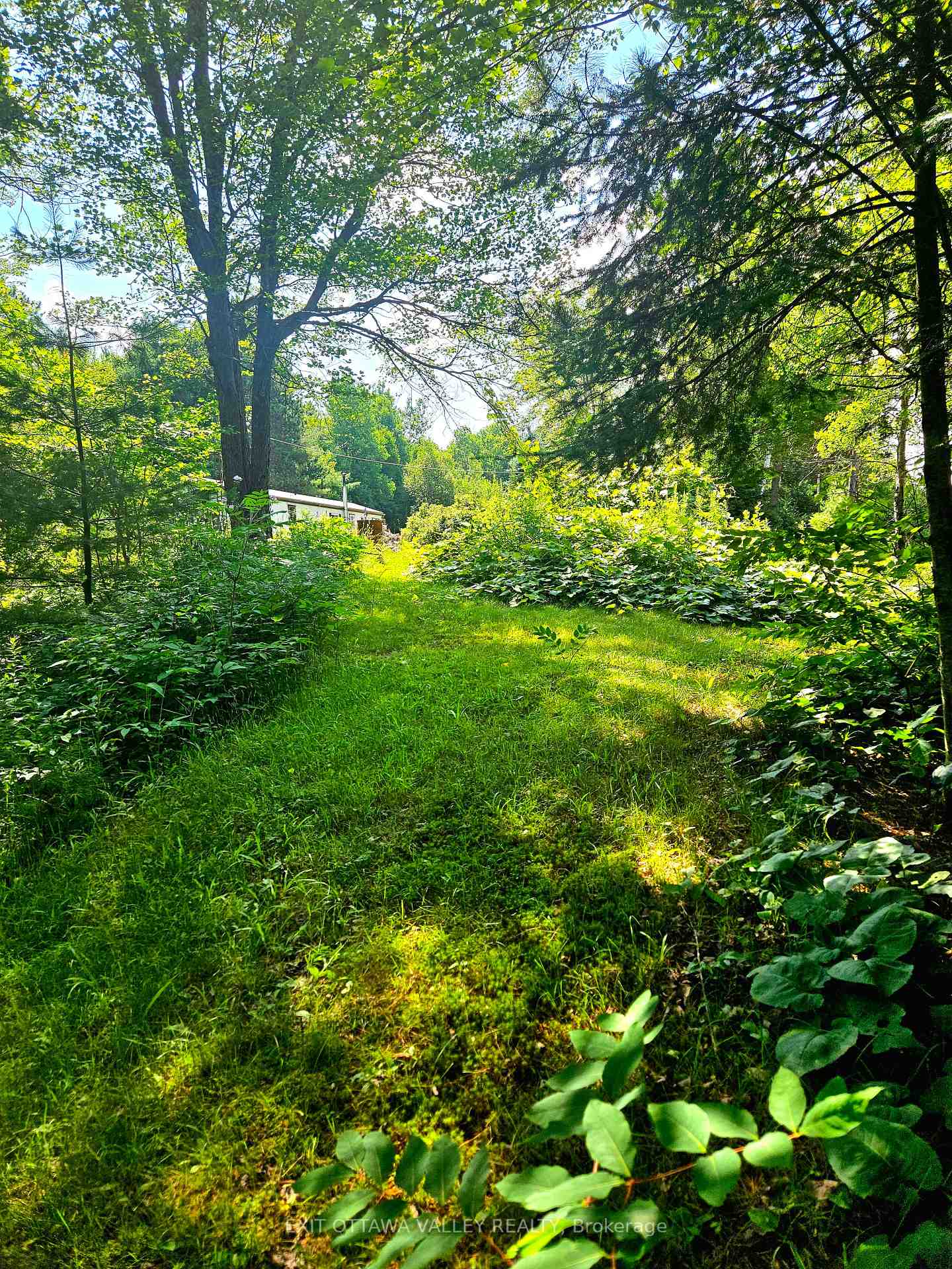 Photo 37 of 40496 17 Highway, Head, Clara and Maria, Head Twp — HOMEH
