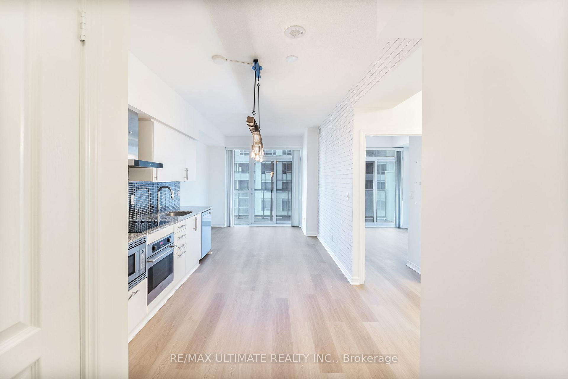 Photo 5 of Unit 1718, 352 Front Street W, Toronto, Waterfront Communities — HOMEH