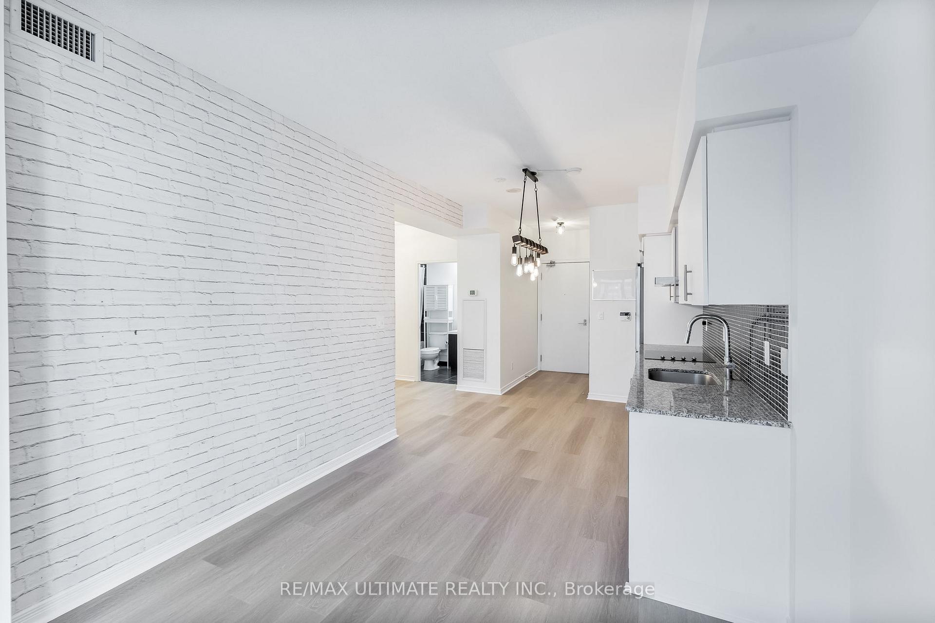 Photo 6 of Unit 1718, 352 Front Street W, Toronto, Waterfront Communities — HOMEH