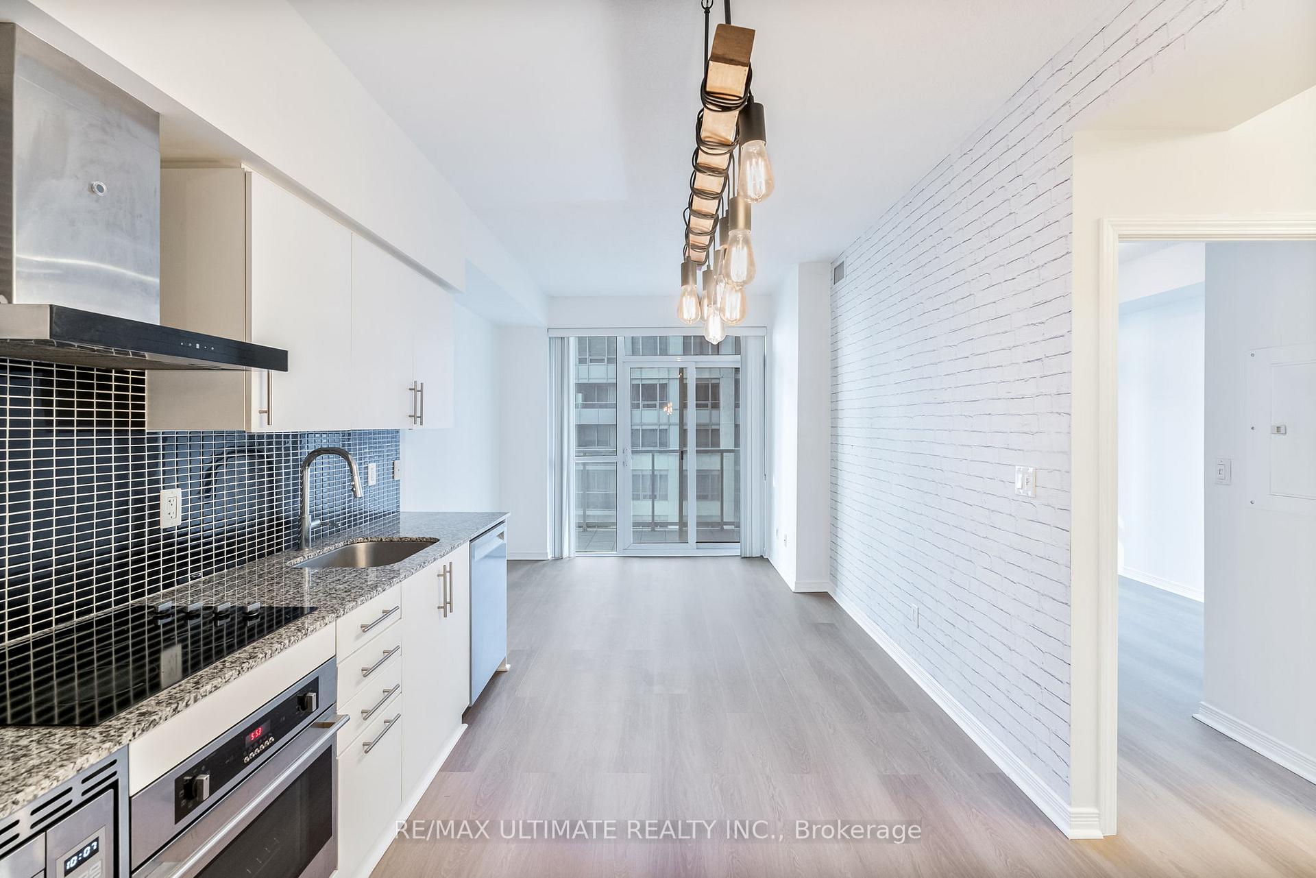 Photo 7 of Unit 1718, 352 Front Street W, Toronto, Waterfront Communities — HOMEH