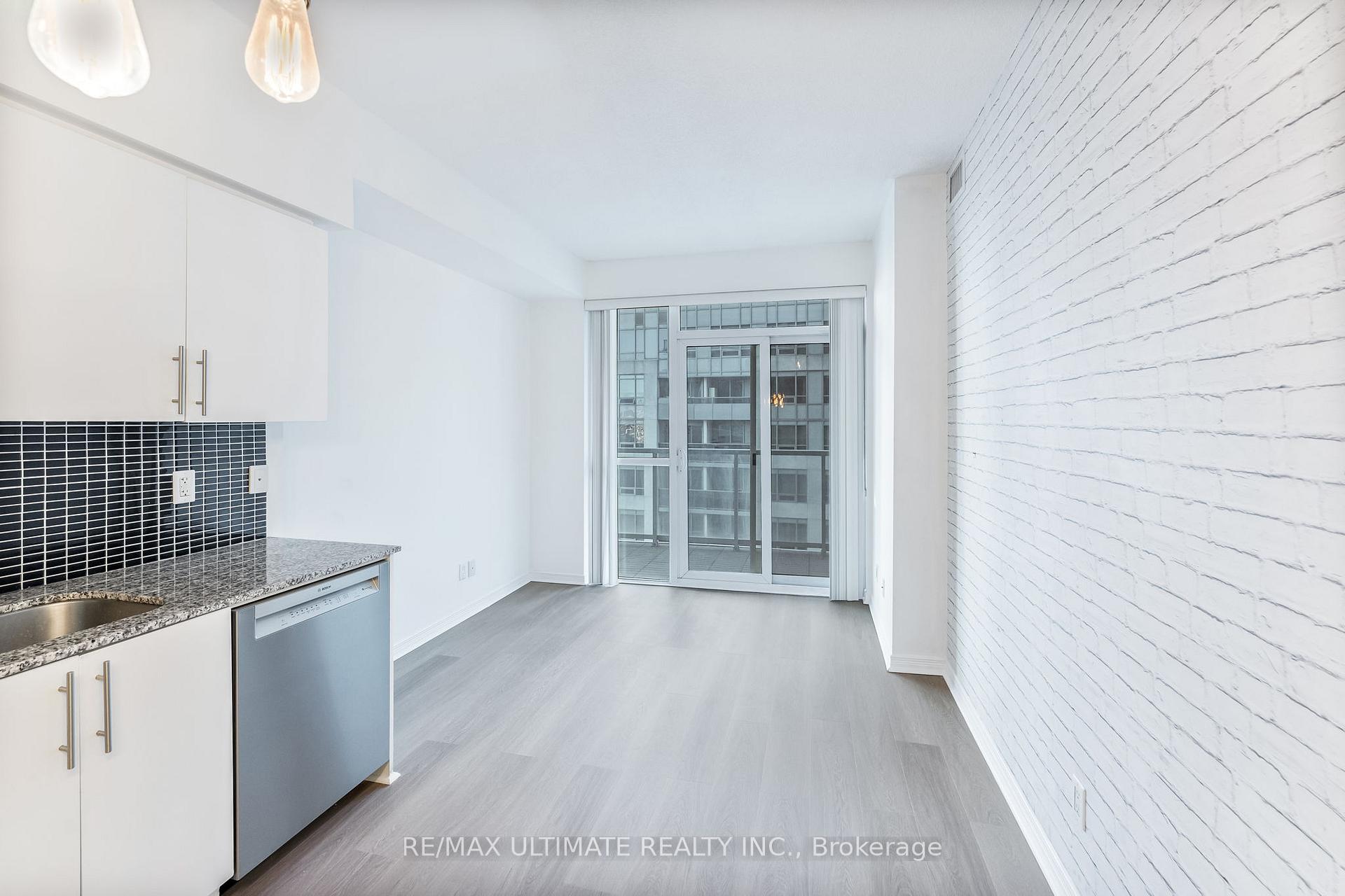 Photo 11 of Unit 1718, 352 Front Street W, Toronto, Waterfront Communities — HOMEH