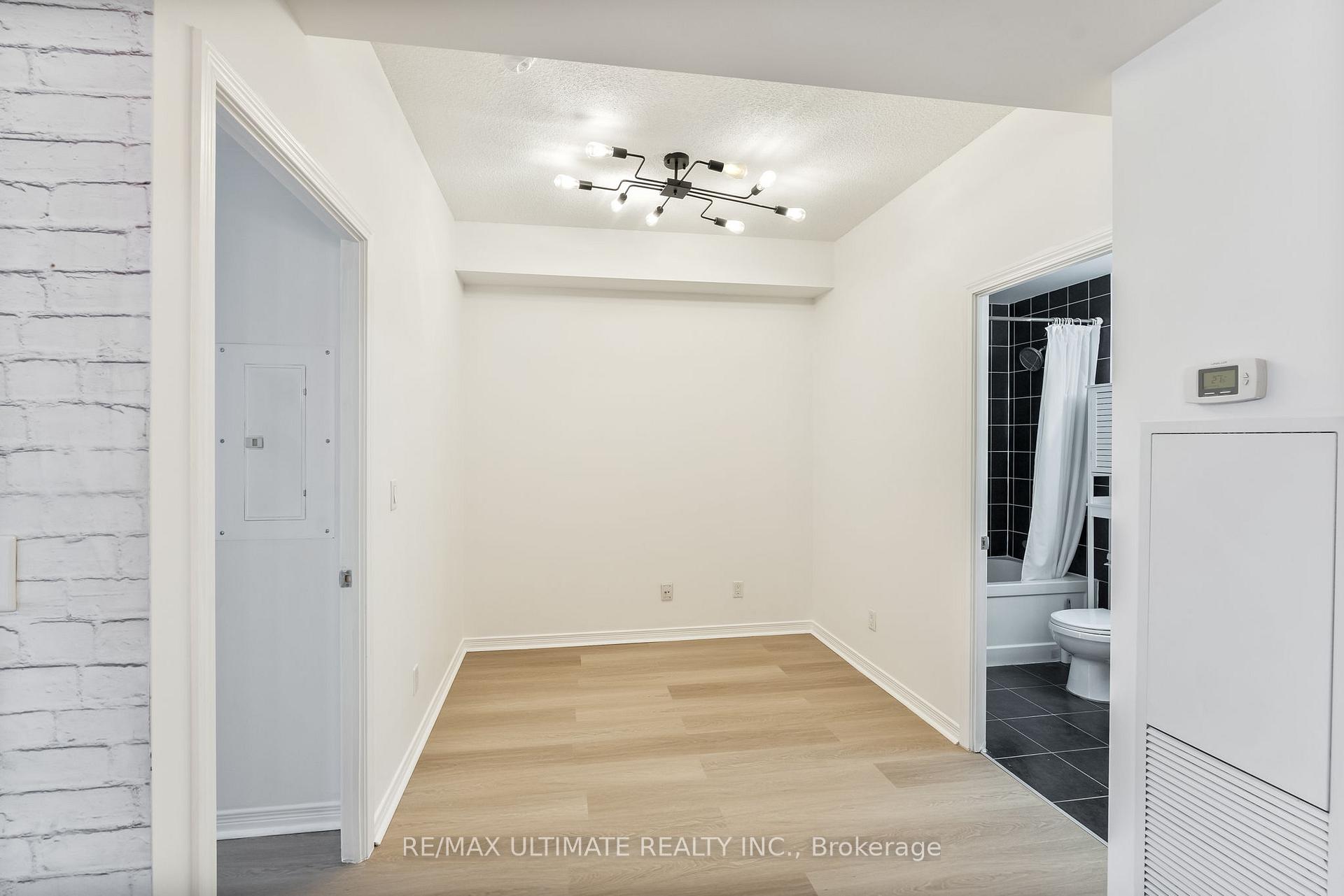 Photo 13 of Unit 1718, 352 Front Street W, Toronto, Waterfront Communities — HOMEH