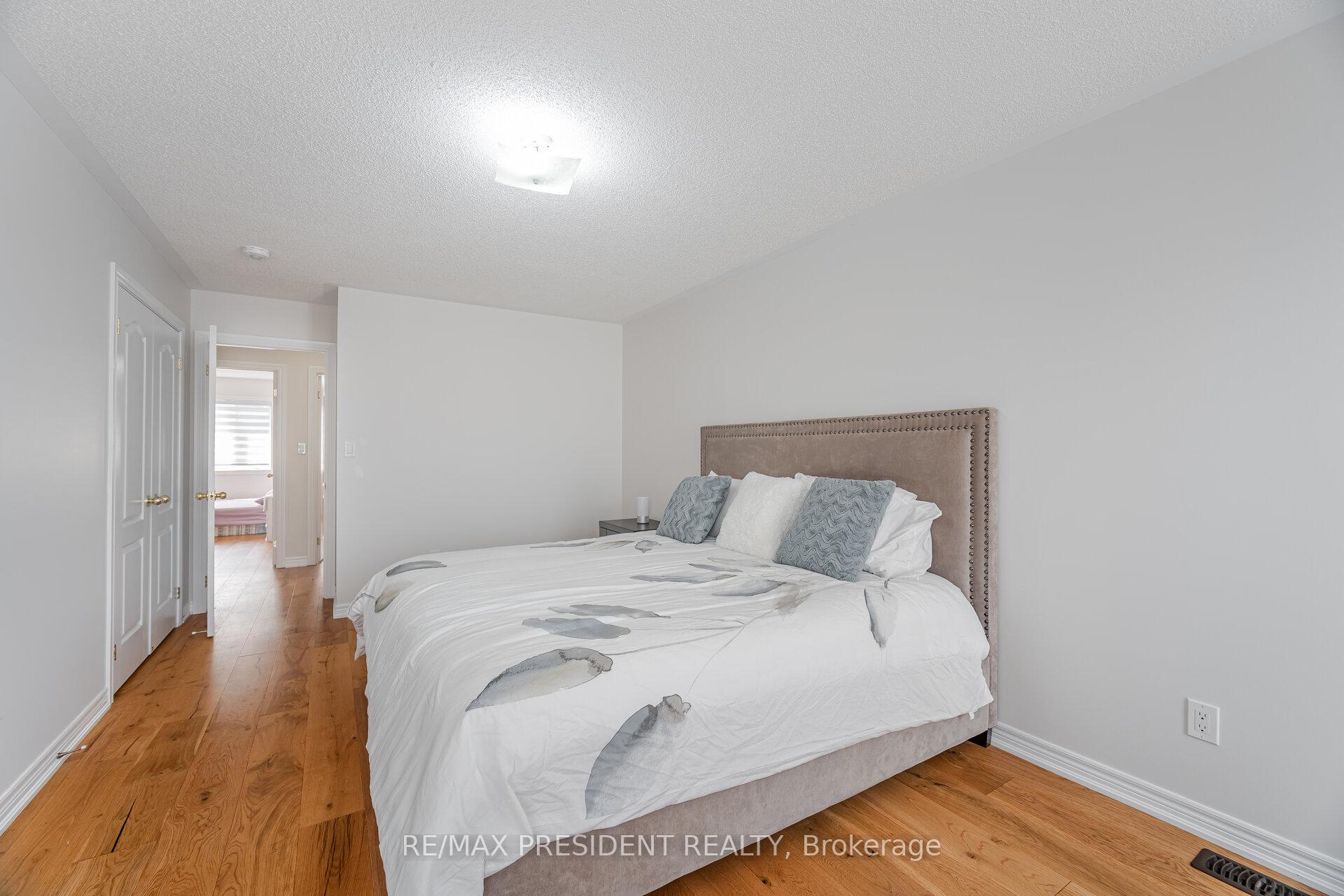 Photo 17 of 14 Tollgate Street, Brampton, Heart Lake East — HOMEH