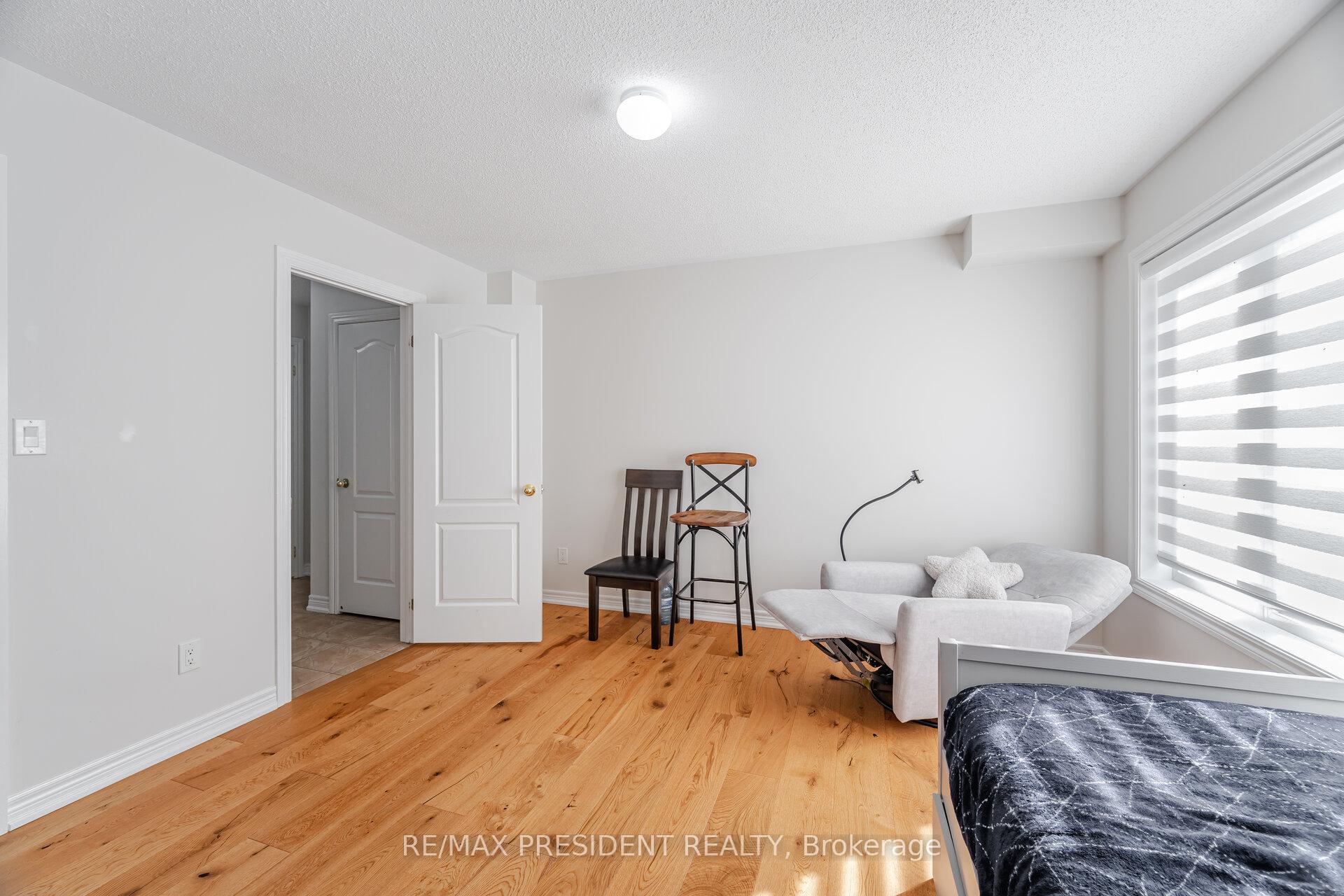 Photo 10 of 14 Tollgate Street, Brampton, Heart Lake East — HOMEH