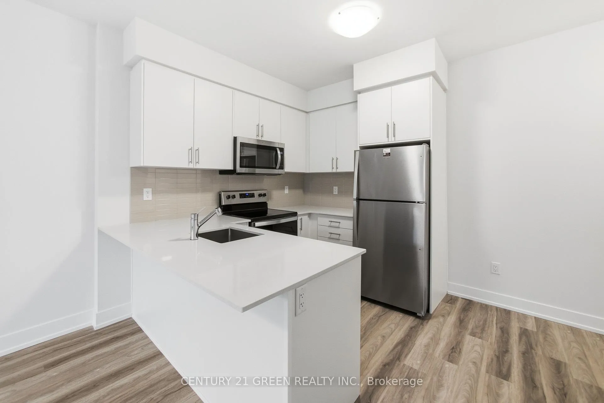 Photo 12 of Unit 416, 1100 Lackner Place, Kitchener — HOMEH