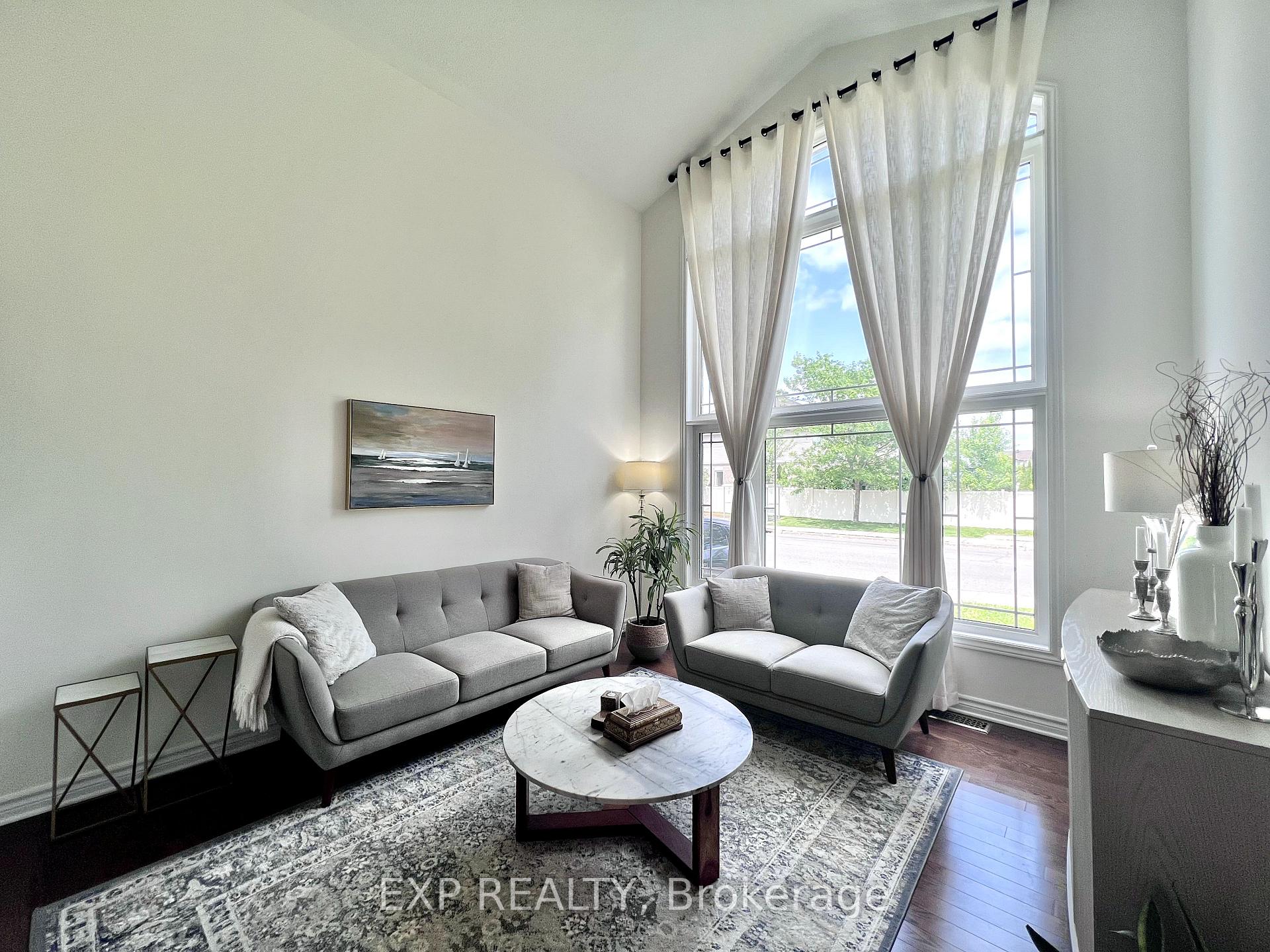 Photo 4 of 700 Beatrice Drive, Ottawa, Barrhaven - Strandherd — HOMEH