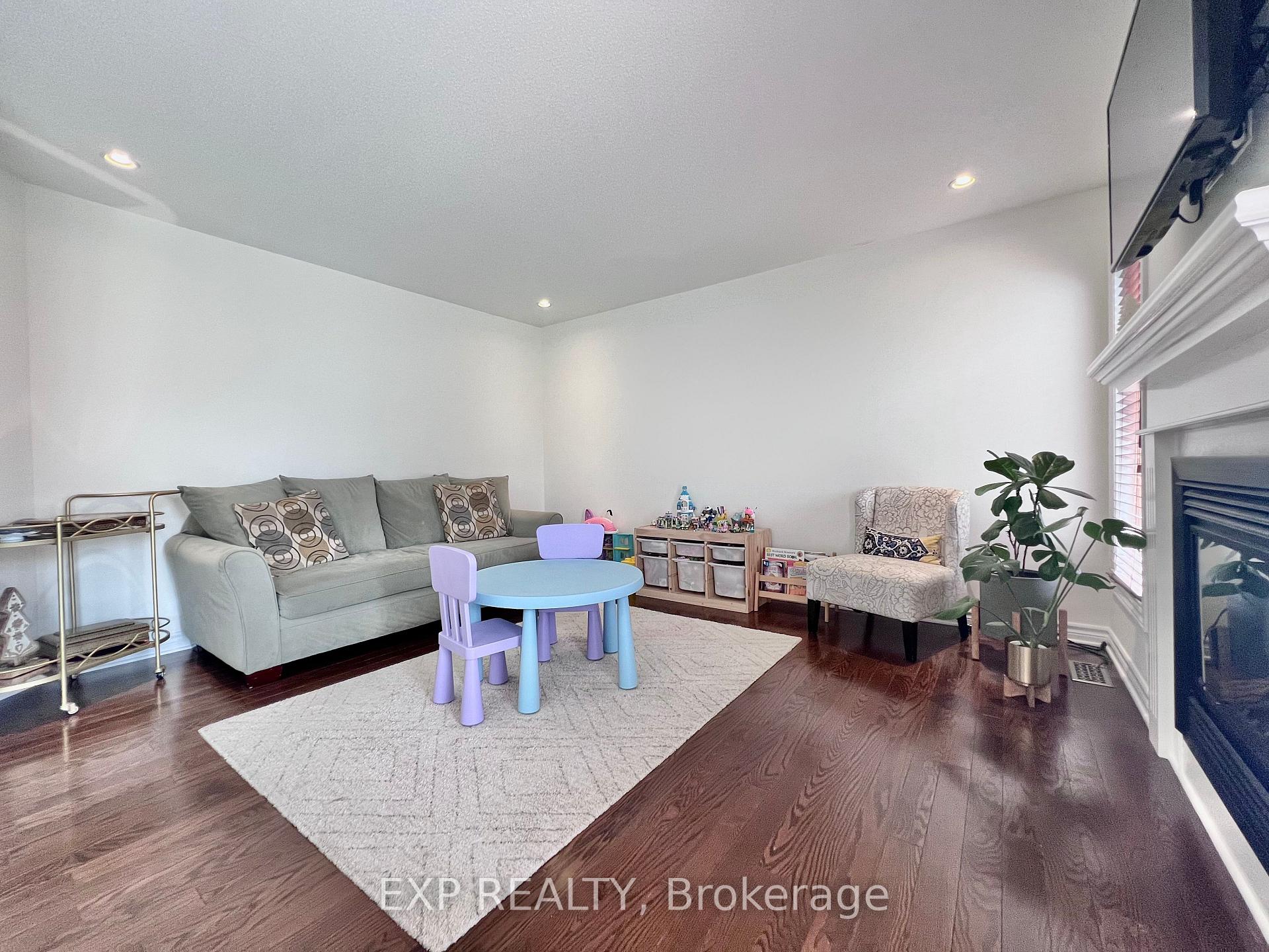 Photo 14 of 700 Beatrice Drive, Ottawa, Barrhaven - Strandherd — HOMEH