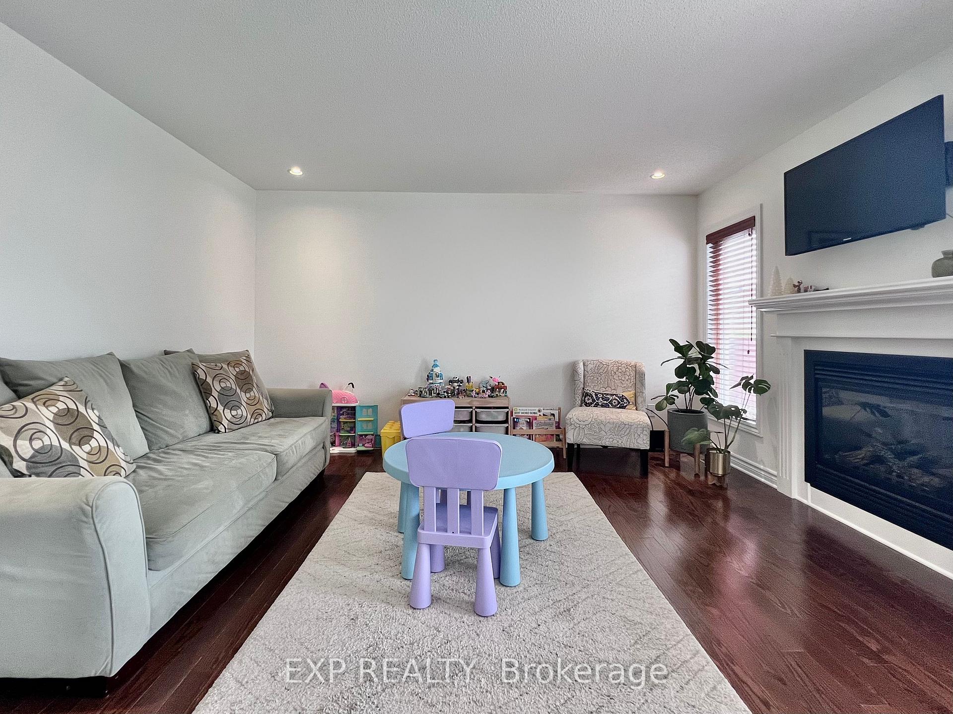 Photo 15 of 700 Beatrice Drive, Ottawa, Barrhaven - Strandherd — HOMEH
